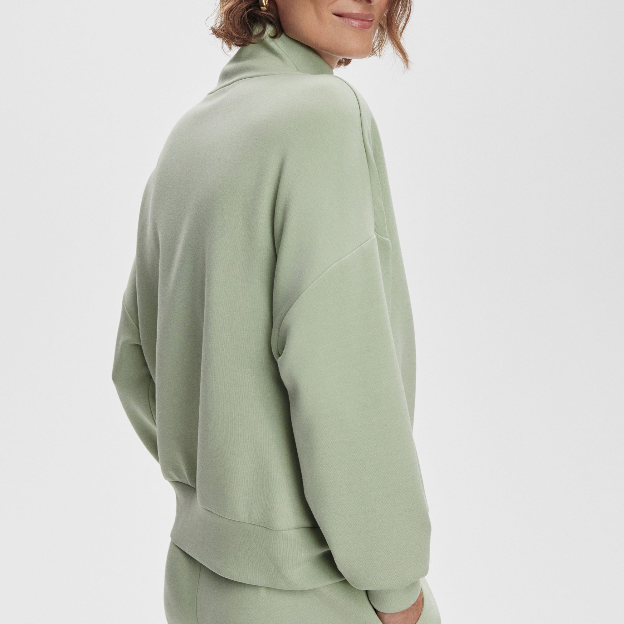 Varley Women's Hawley 1/2 Zip Sweatshirt product image