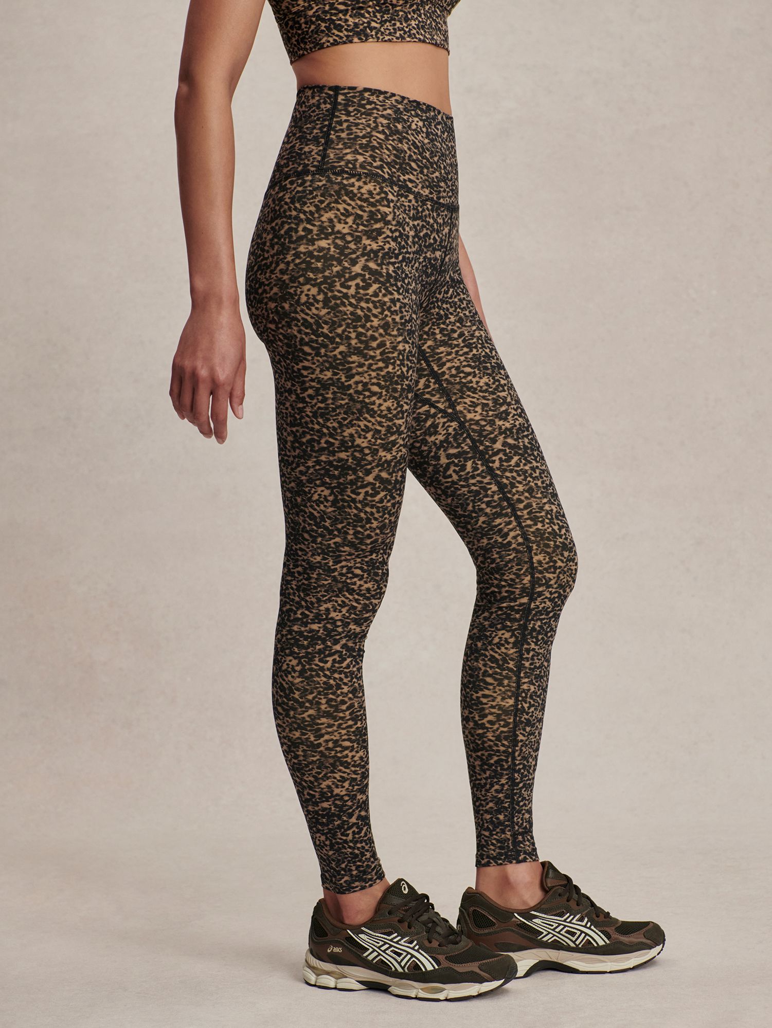 Varley Women's Freesoft High Rise Leggings product image