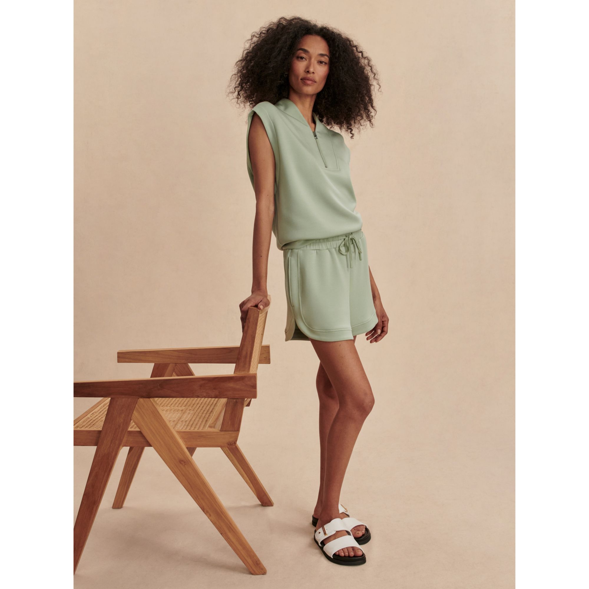 Varley Women's Ollie High Rise 3.5" Shorts product image