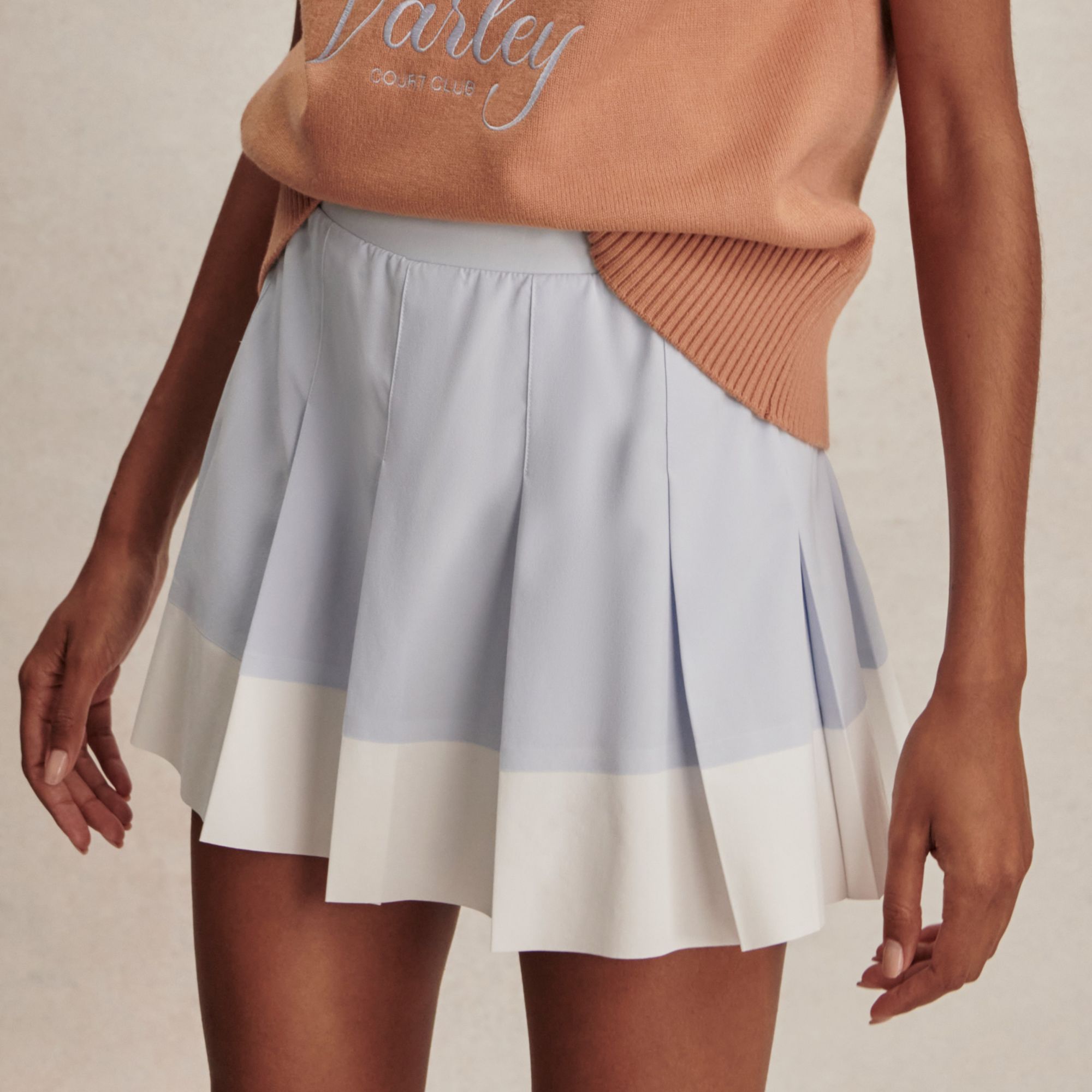 Varley Women's 14.5” Chase Mid-Rise Skort product image