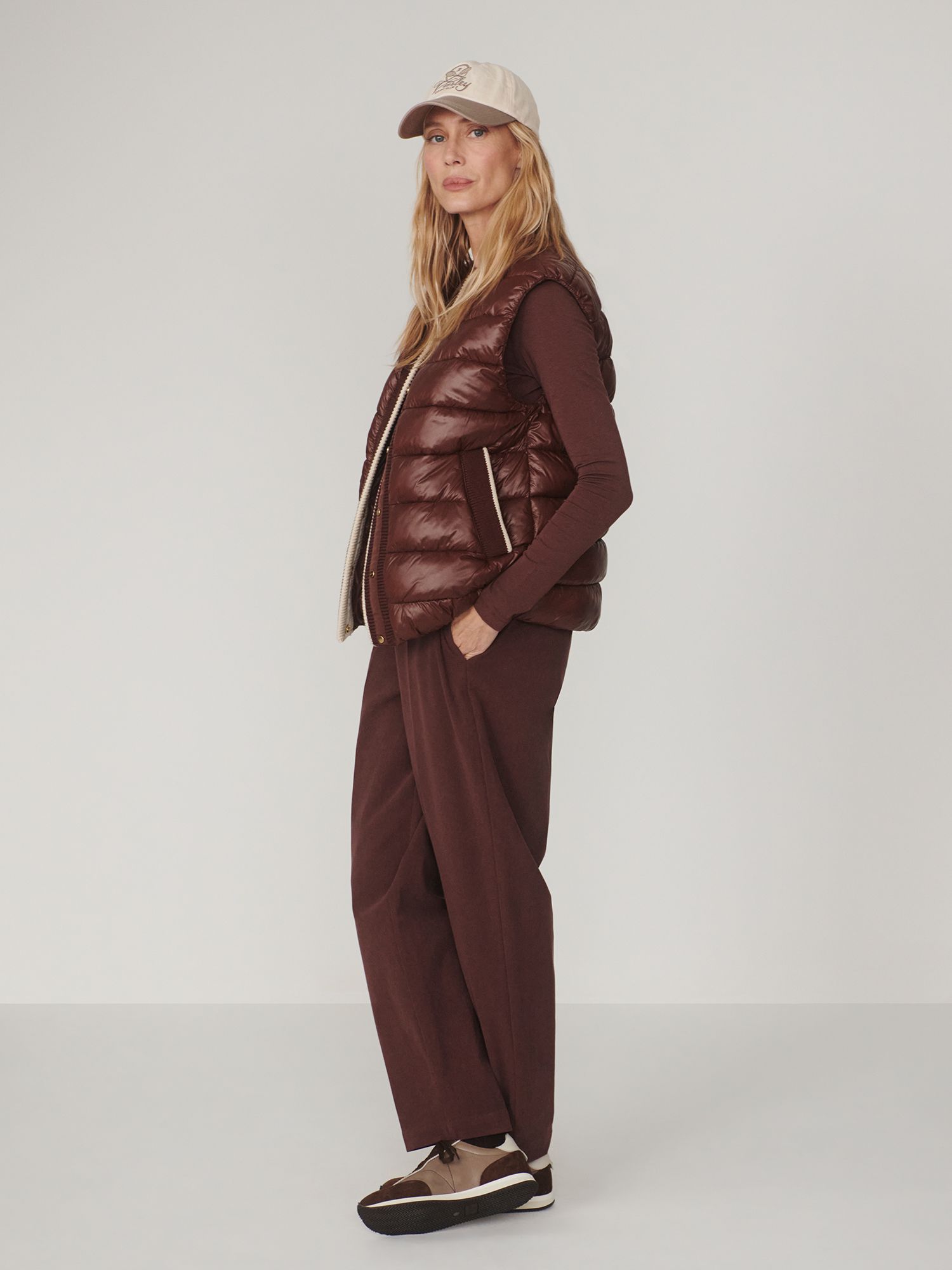 Varley Women's Colwyn Short Boxy Gilet product image