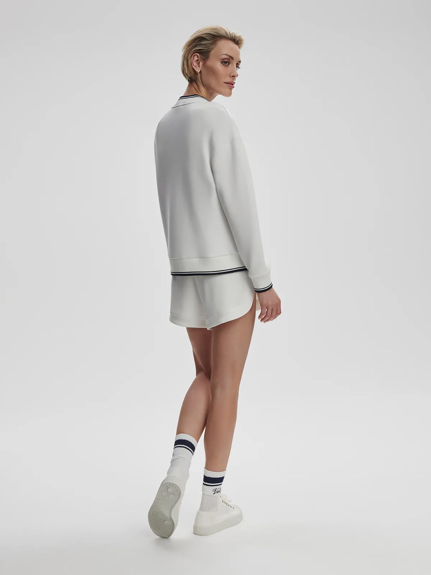 Varley Women's Iona V-Neck Sweater product image