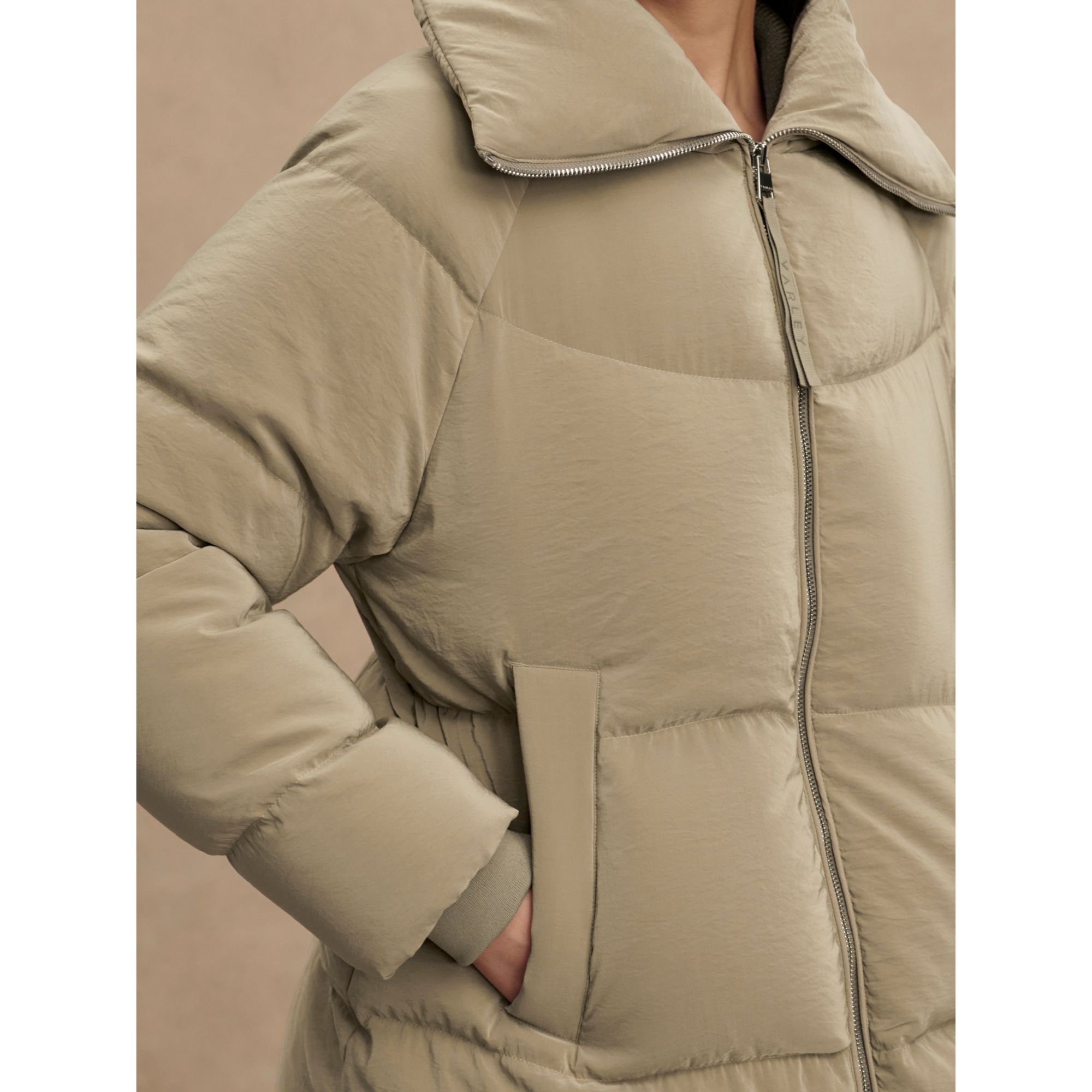 Varley Women's Valencia Down Puffer Coat Jacket product image