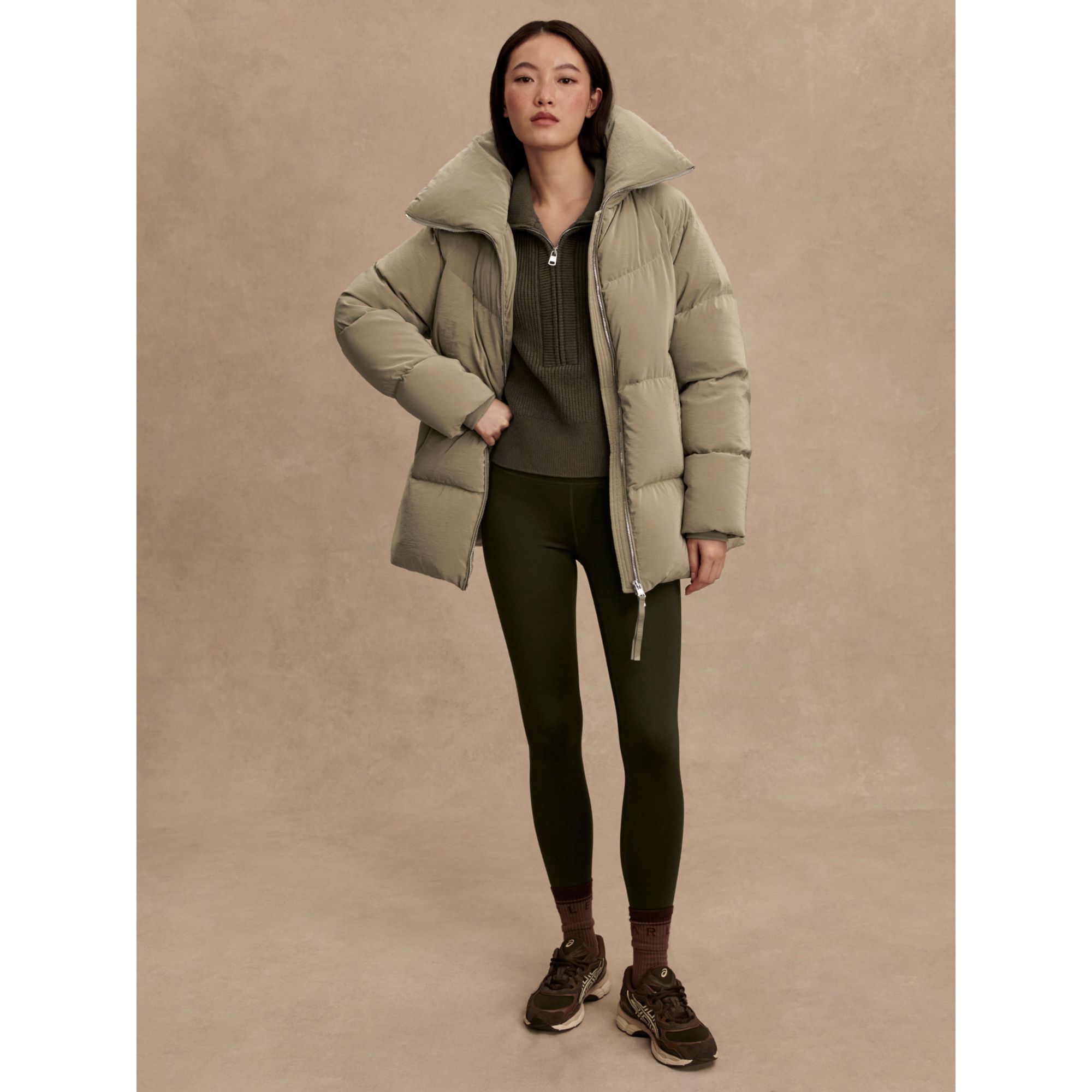 Varley Women's Valencia Down Puffer Coat Jacket product image