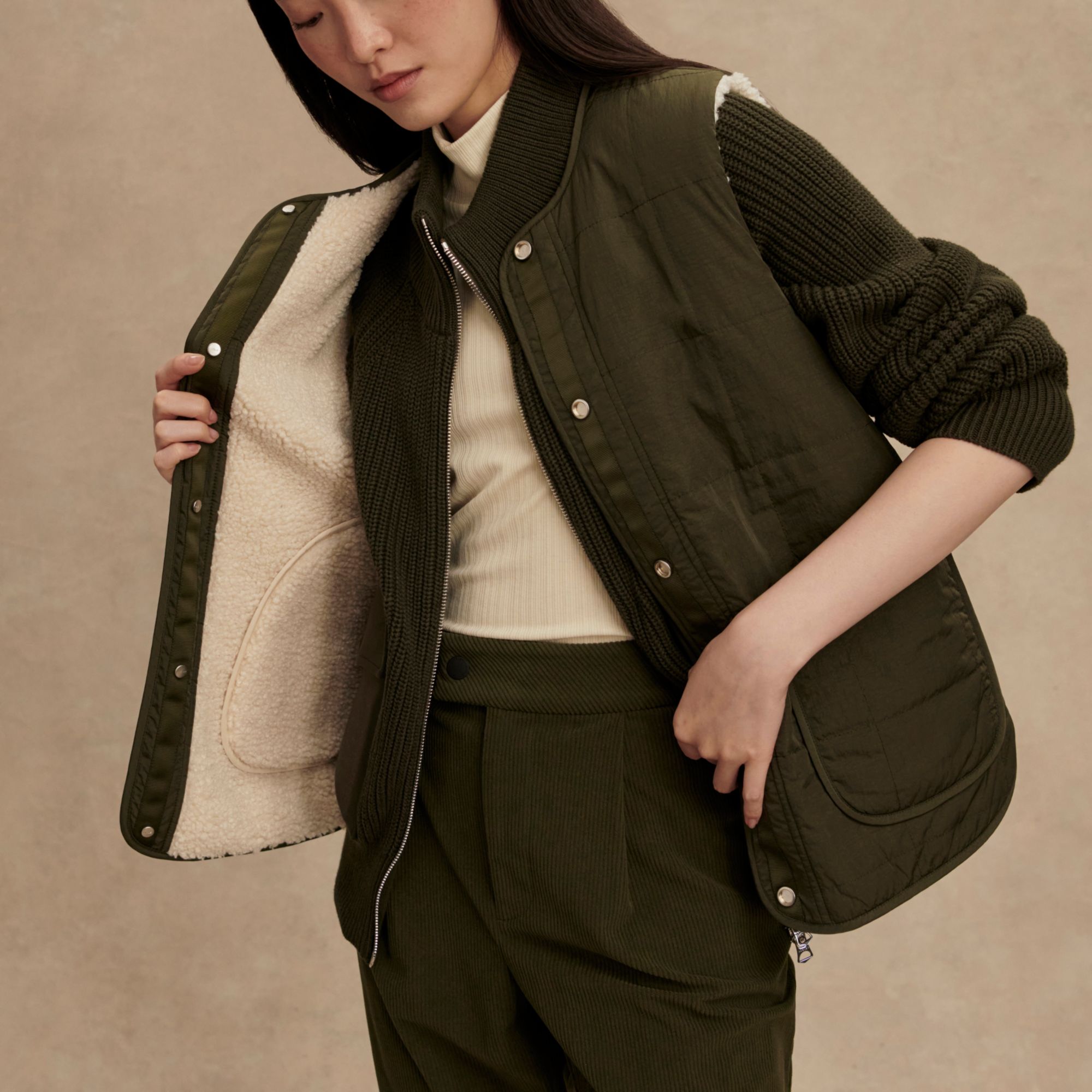 Varley Women's Audrea Reversible Gilet product image