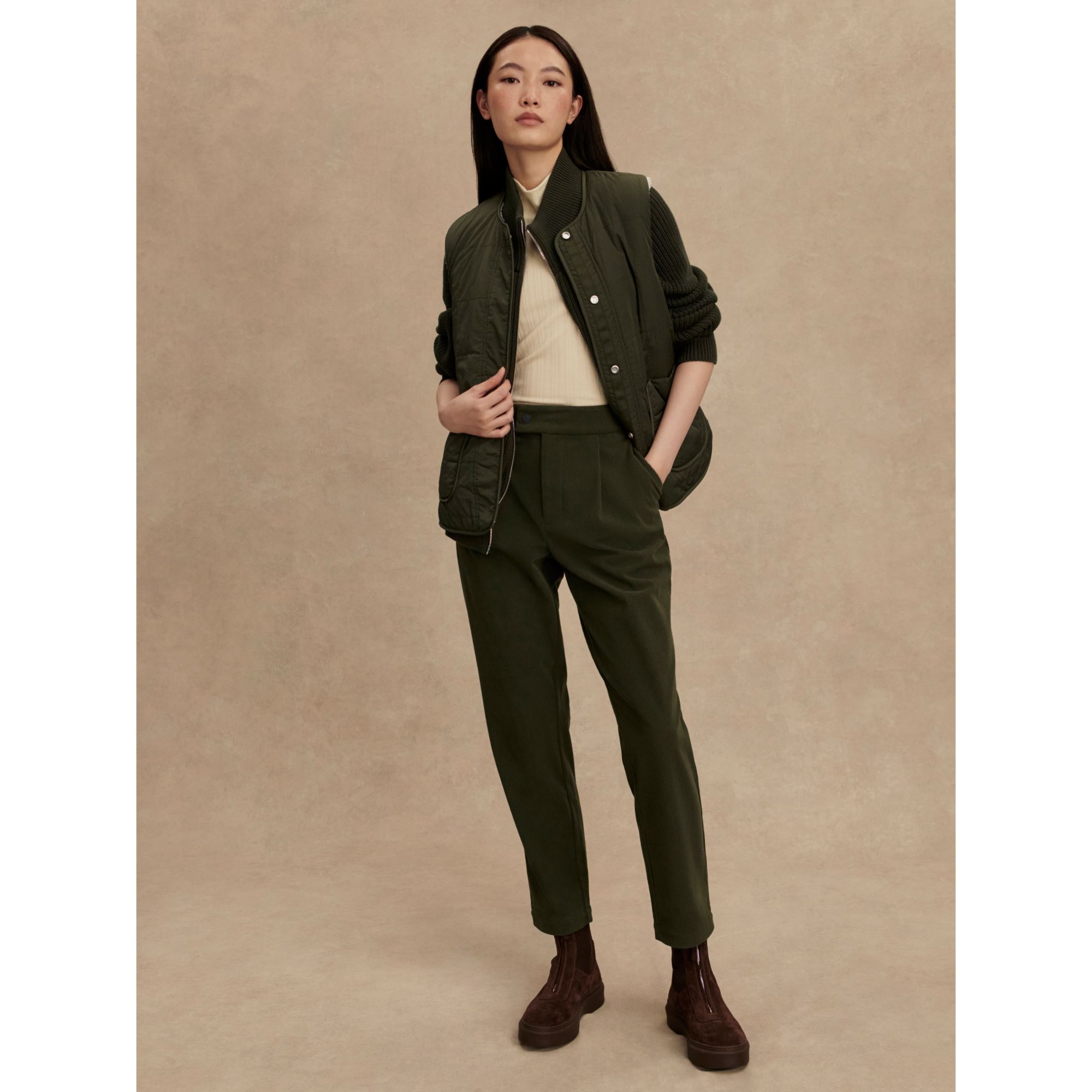 Varley Women's Audrea Reversible Gilet product image