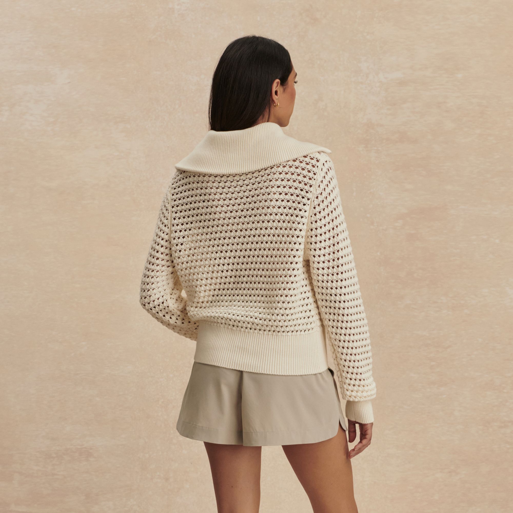 Varley Women's Nila Mid Rise 3.5" Shorts product image