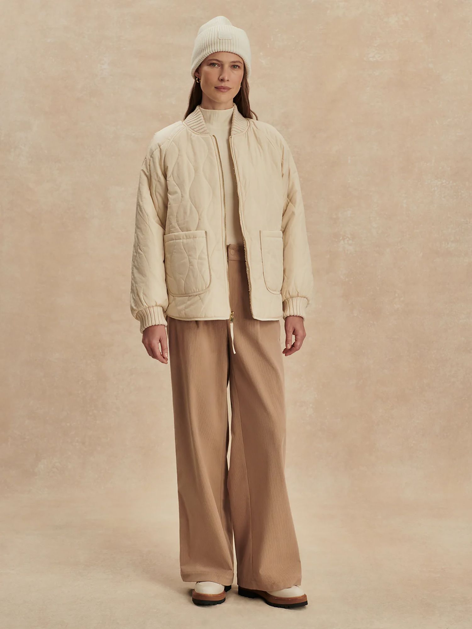 Varley Women's Serina Reversible Quilt Jacket product image