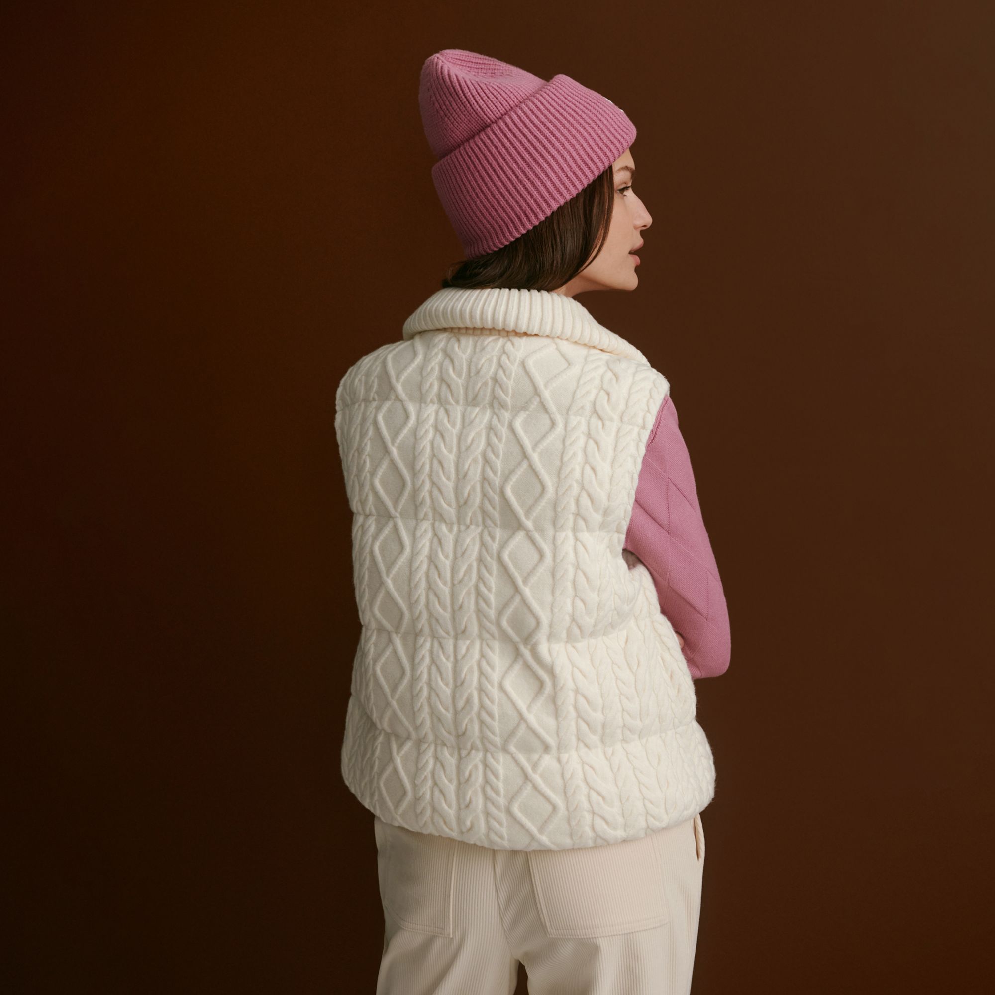 Varley Women's Irina Cable Knit Gilet product image