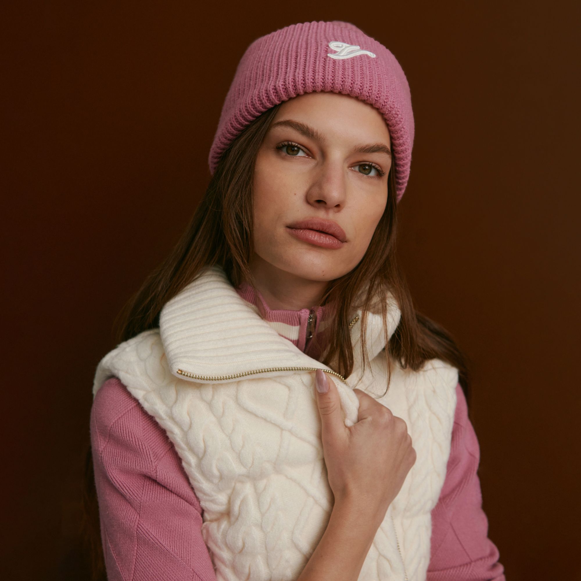 Varley Women's Irina Cable Knit Gilet product image