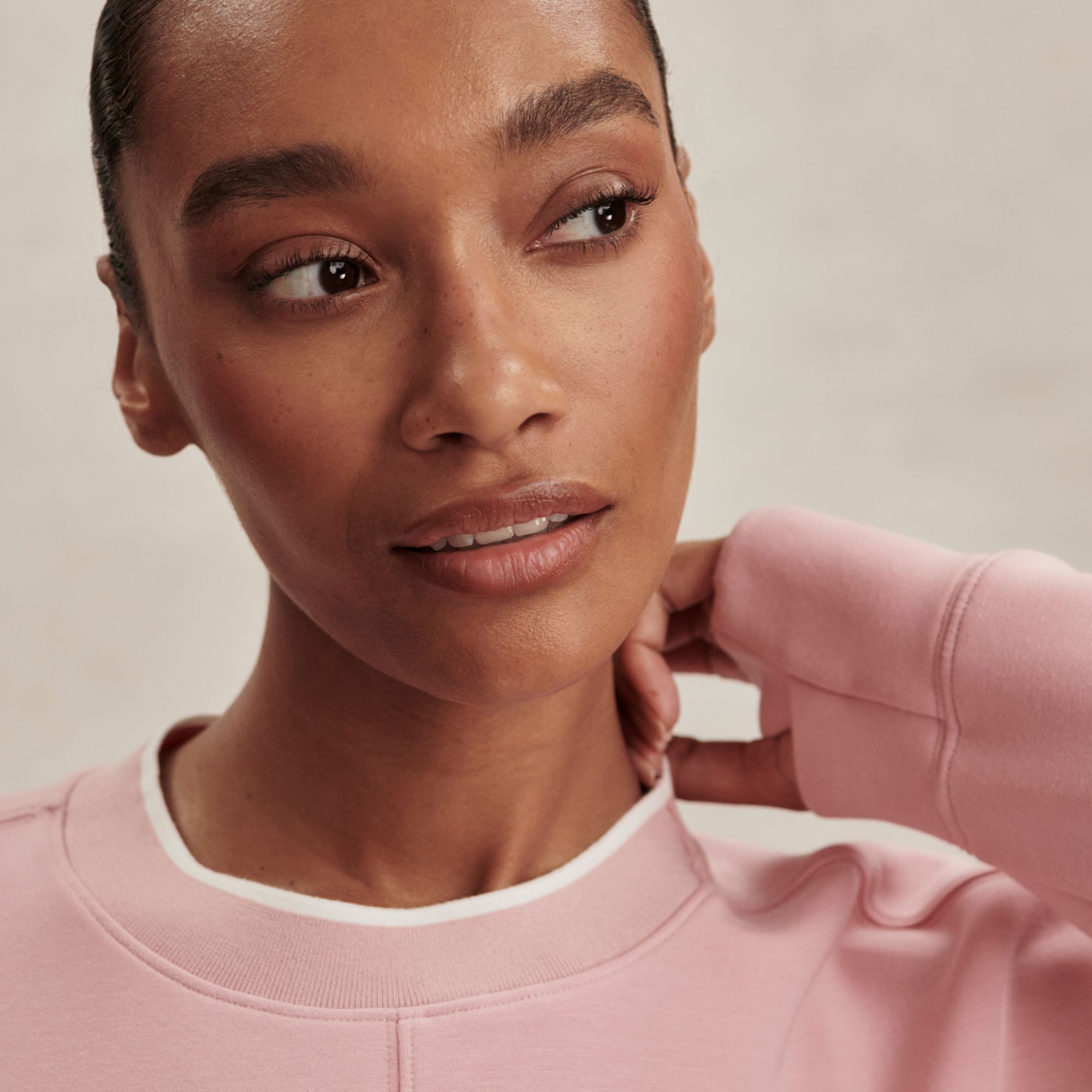 Varley Women's Tasmin Cropped Sweatshirt product image