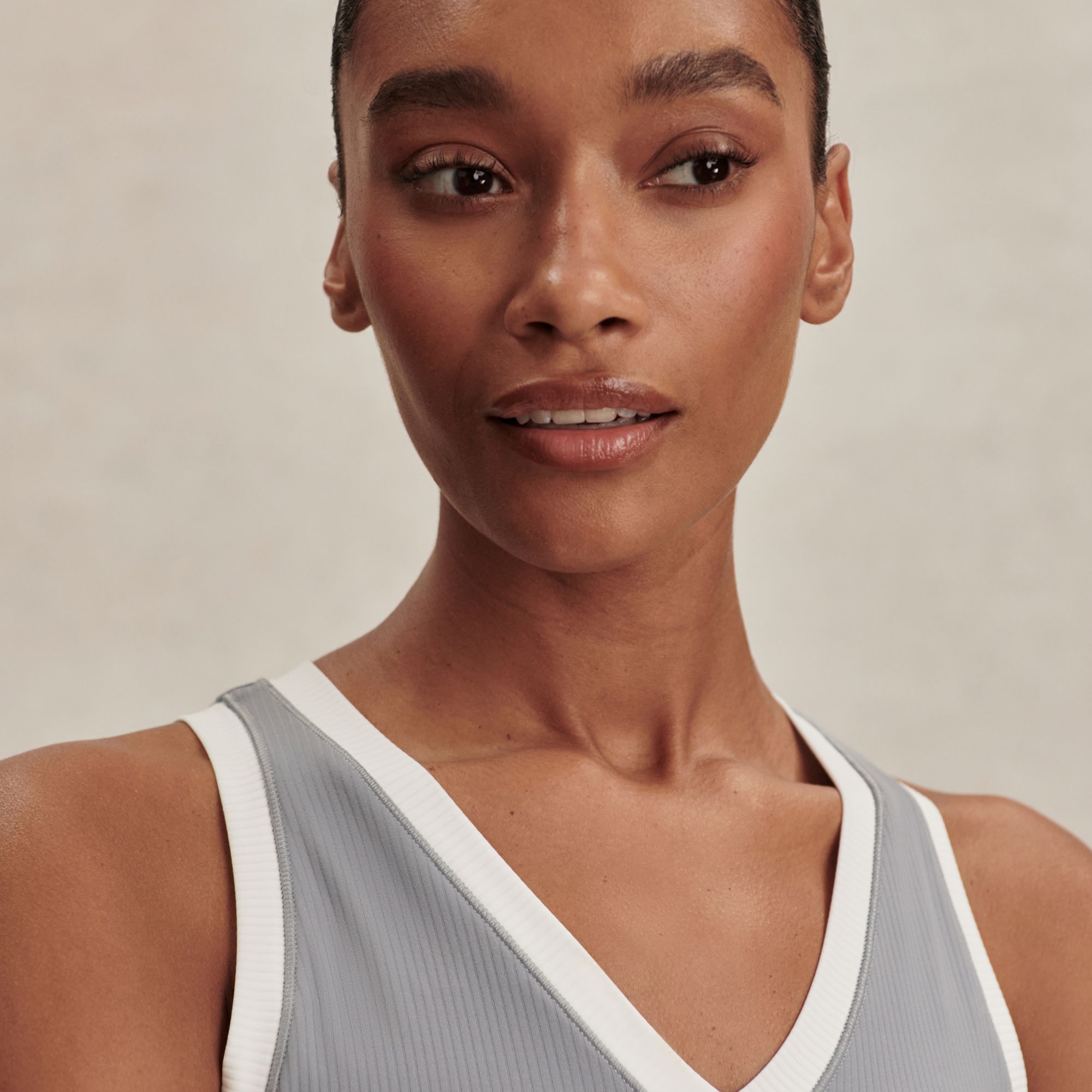 Varley Women's Chia V-Neck Tank product image