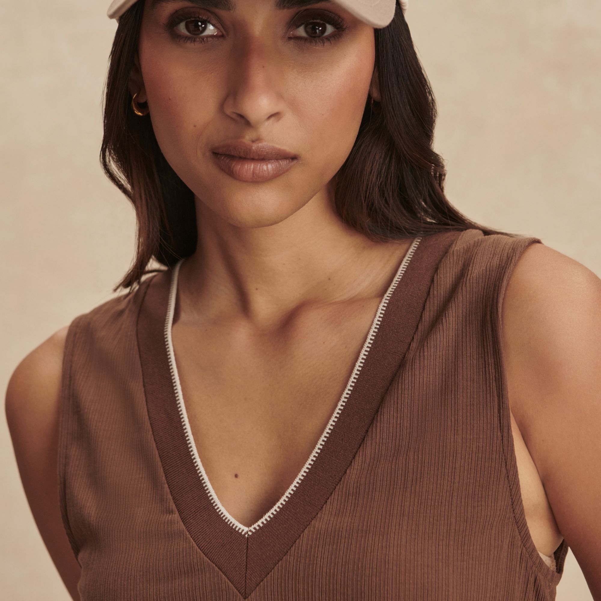 Varley Women's Corby V-Neck Tank product image