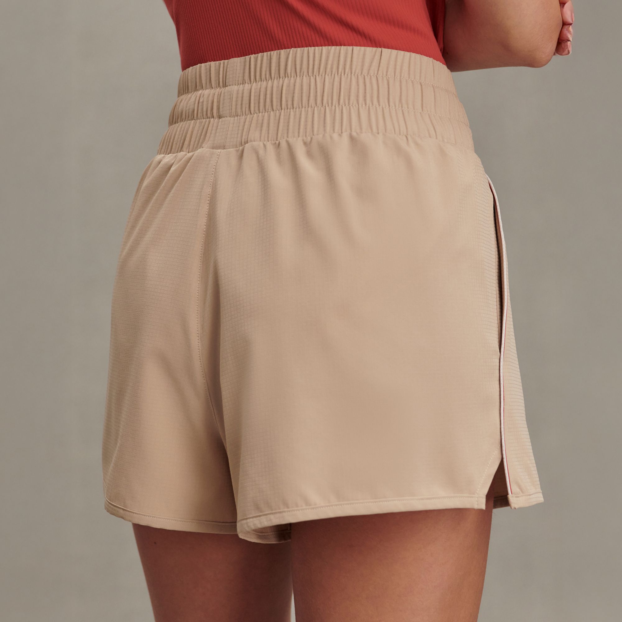 Varley Women's Bodie Running 2 Shorts product image