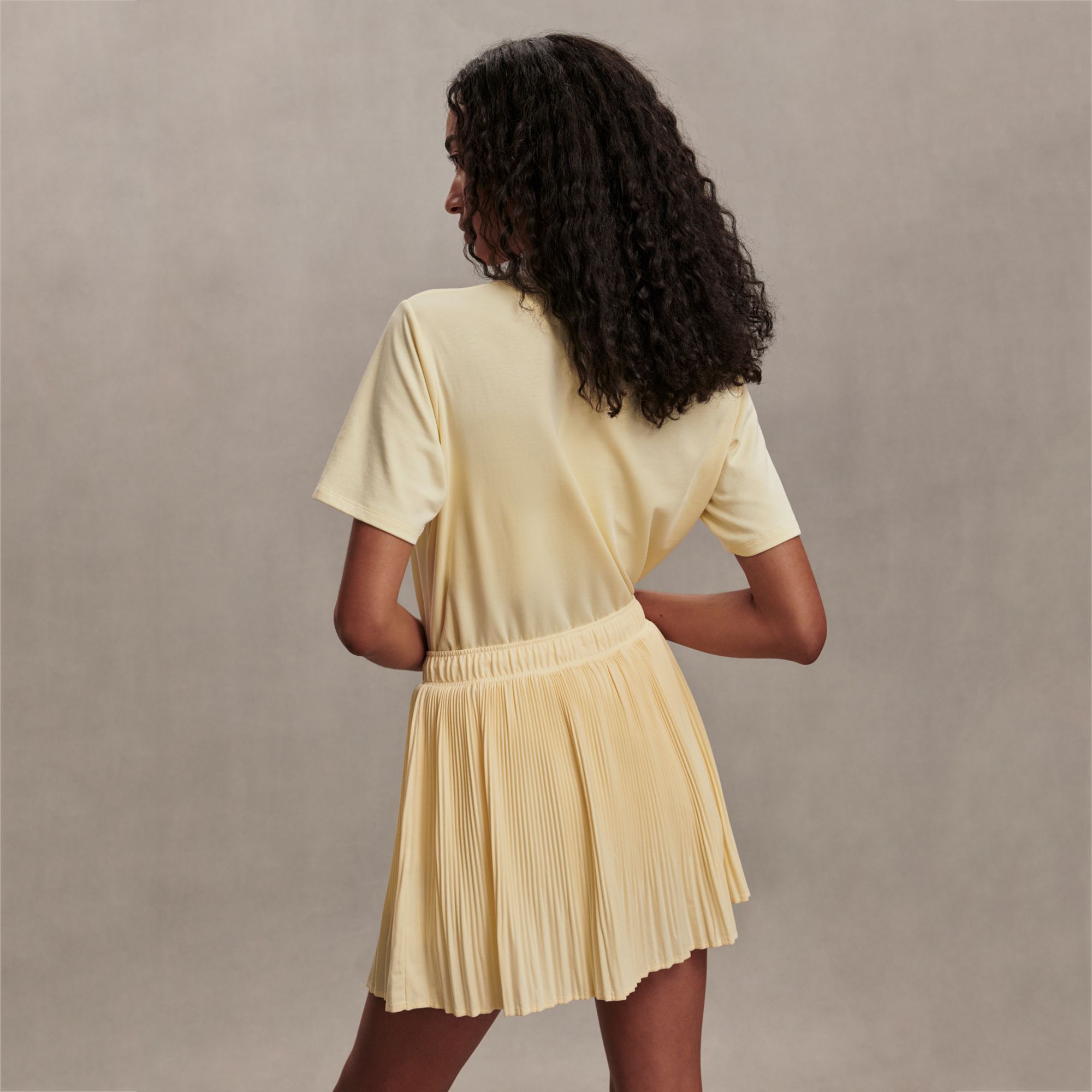 Varley Women's 15” Davina High-Rise Skort product image