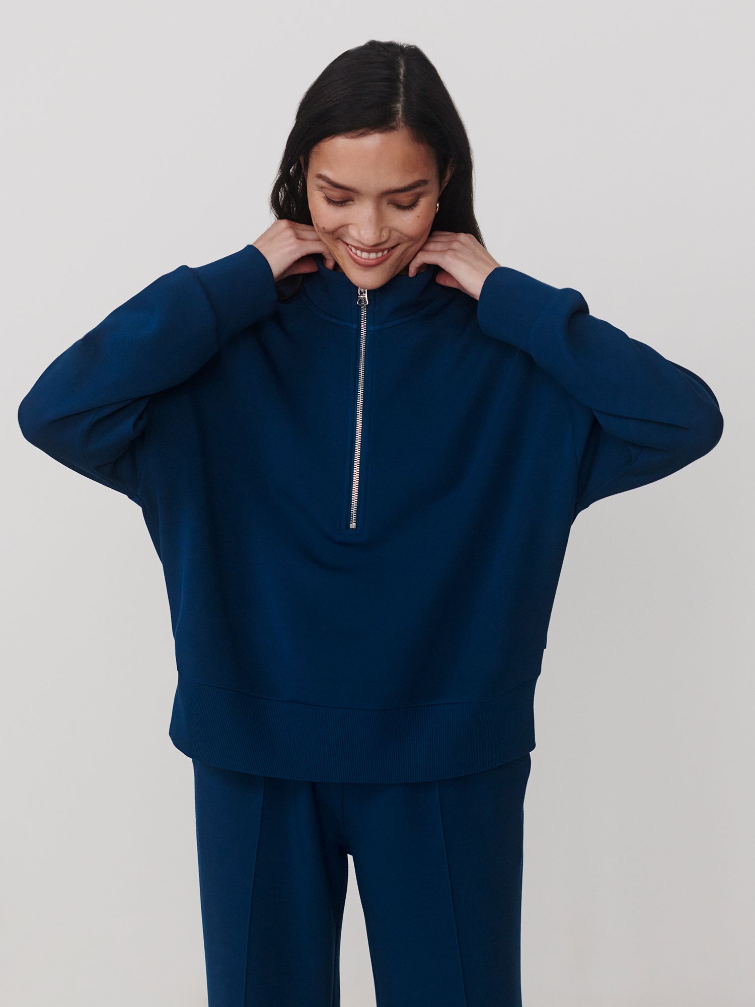 Varley Women's Mavis Mock Neck Sweatshirt product image