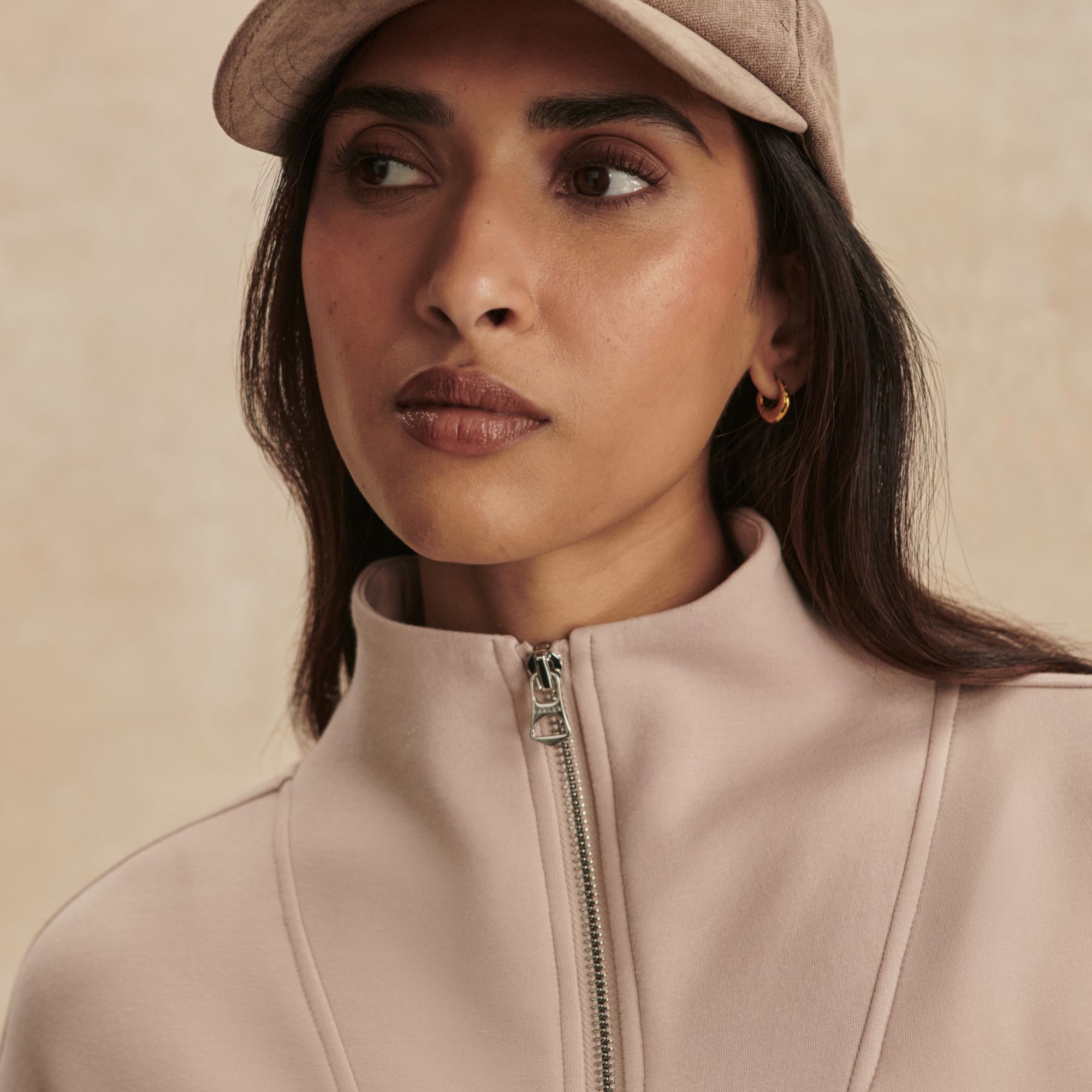 Varley Women's Arlene Zip Through Sweatshirt product image