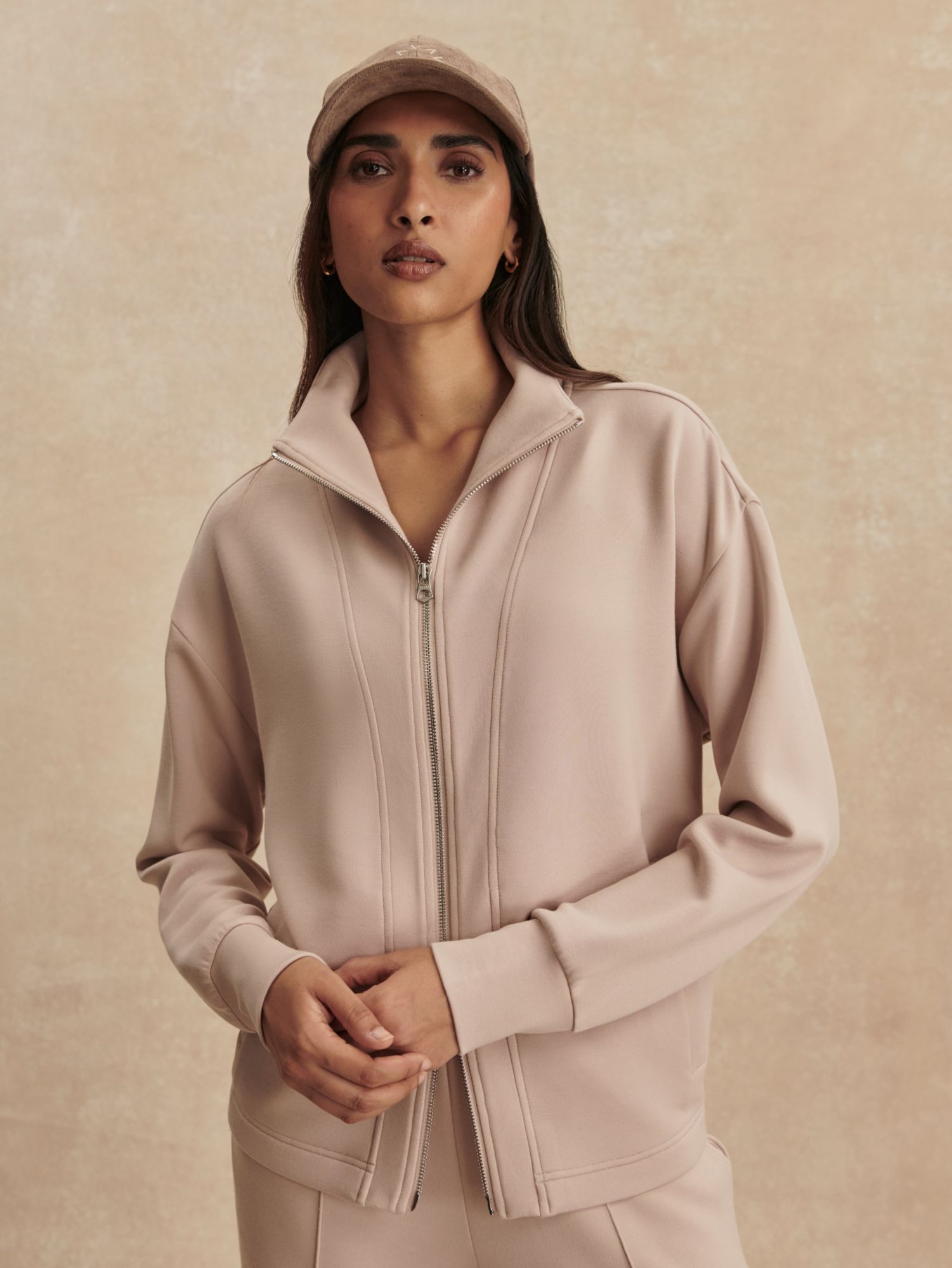 Varley Women's Arlene Zip Through Sweatshirt product image