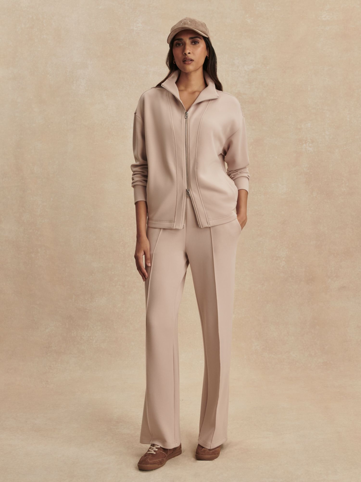 Varley Women's Arlene Zip Through Sweatshirt product image