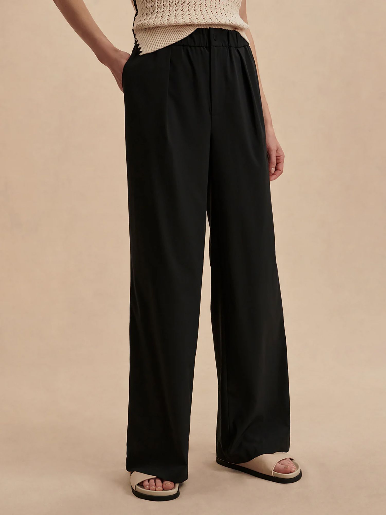 Varley Women's Kayson Wide Leg Pants product image
