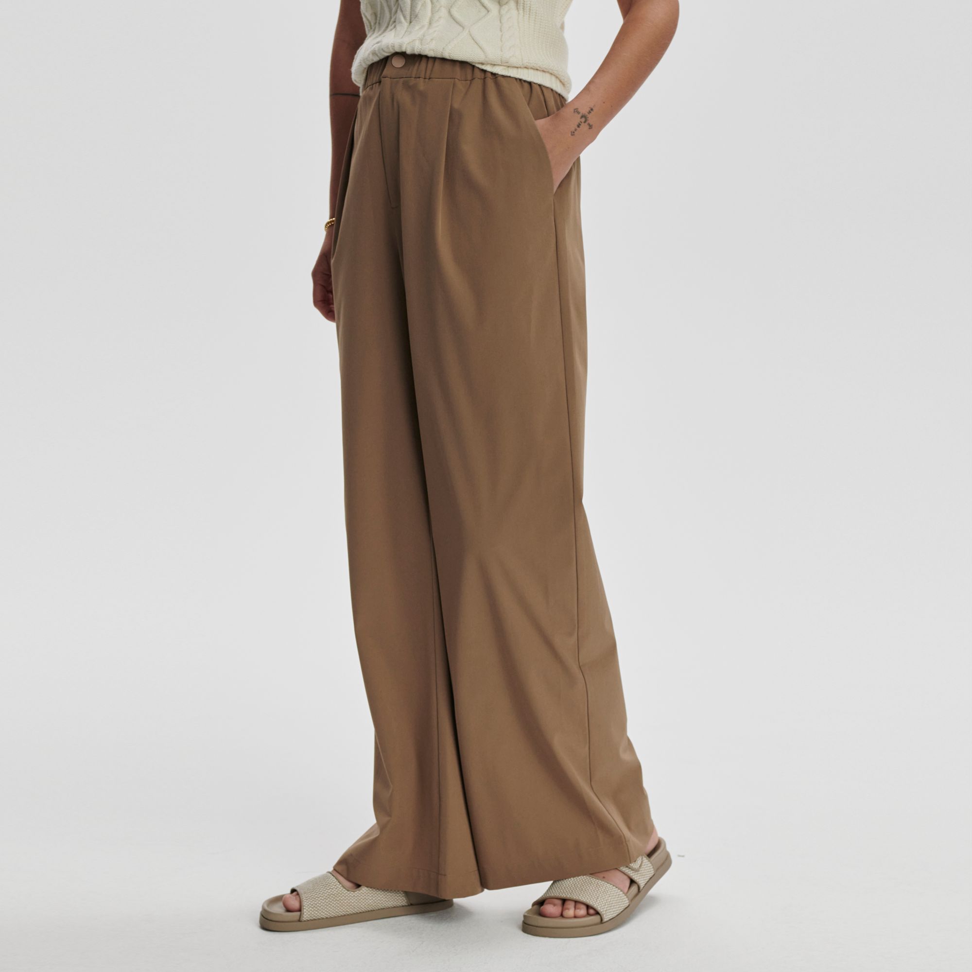 Varley Women's Kayson Wide Leg Pants product image