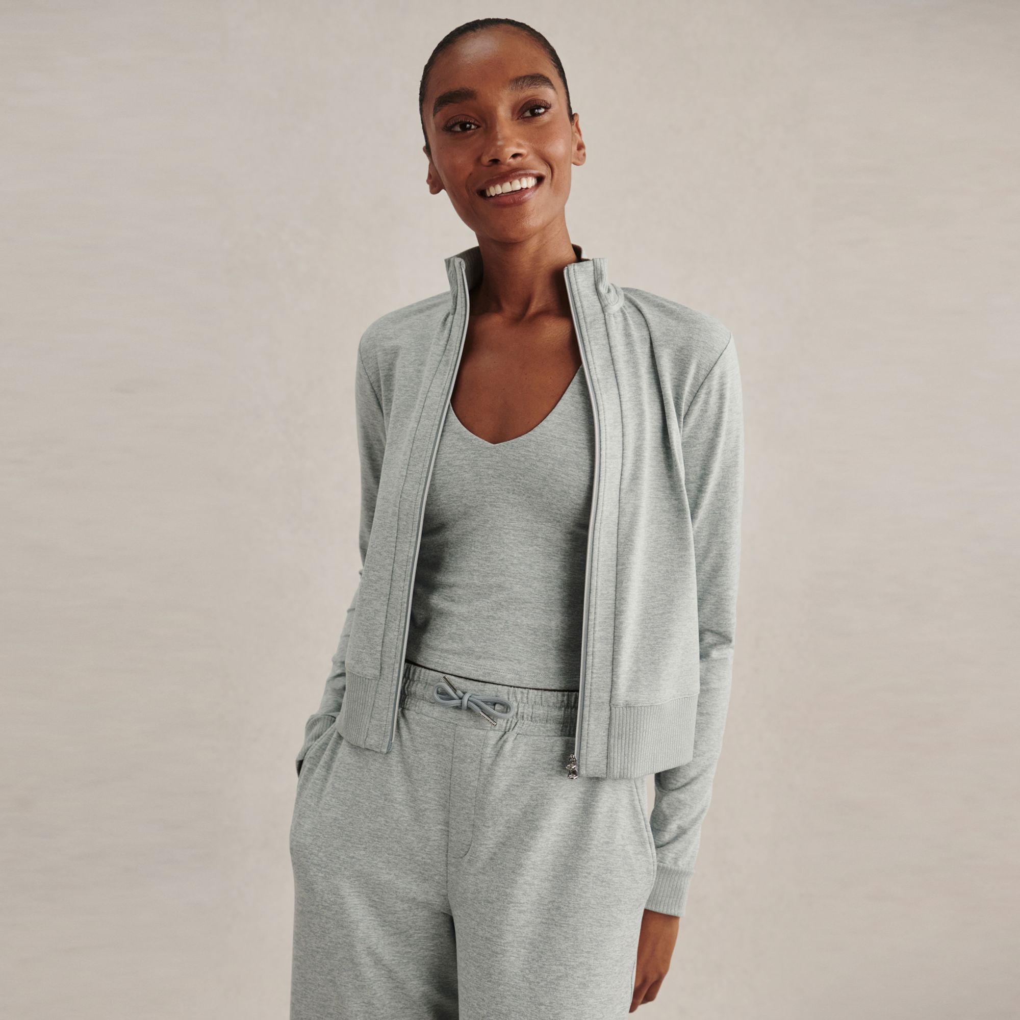 Varley Women's Rufus Cropped Zip Through Sweater product image