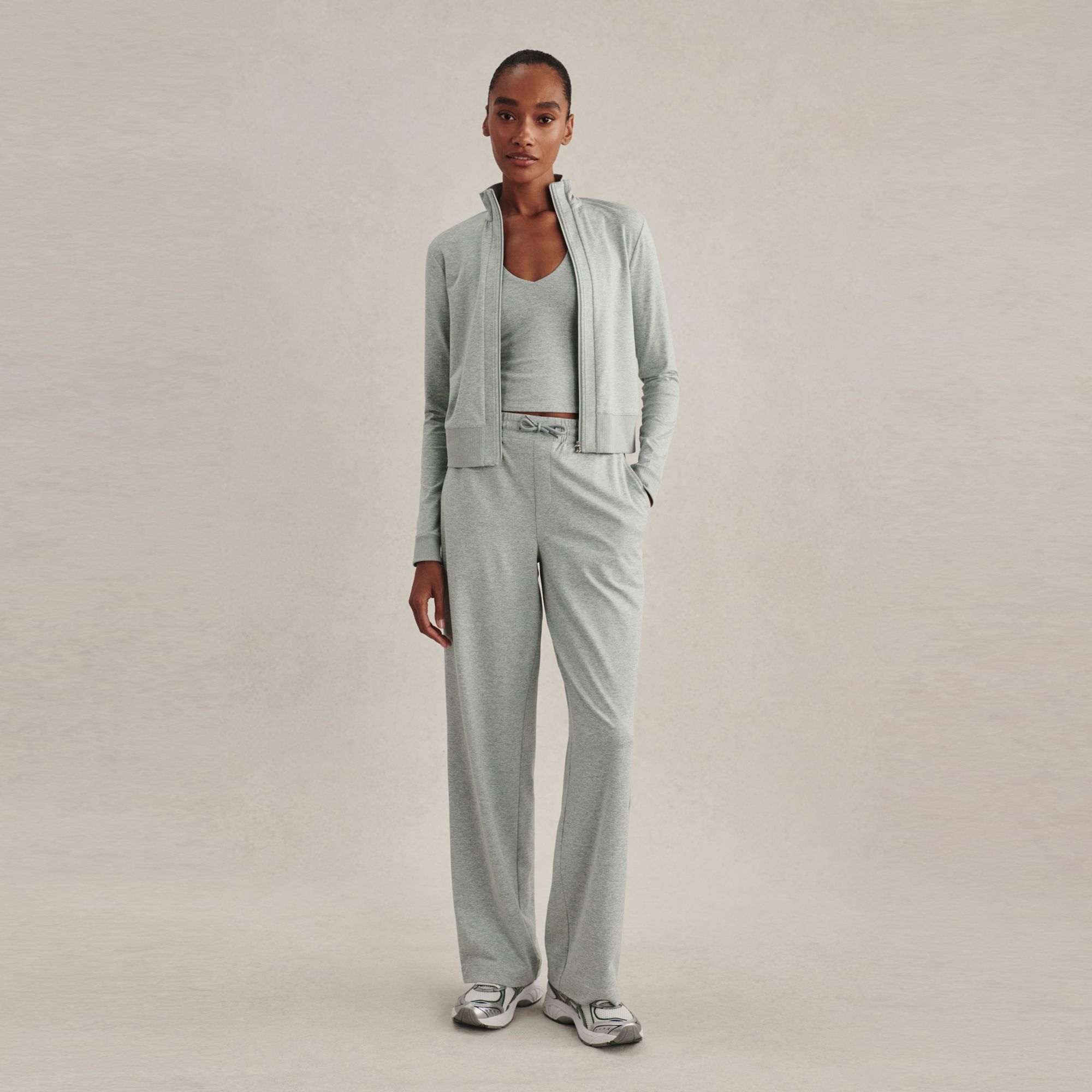 Varley Women's Rufus Cropped Zip Through Sweater product image