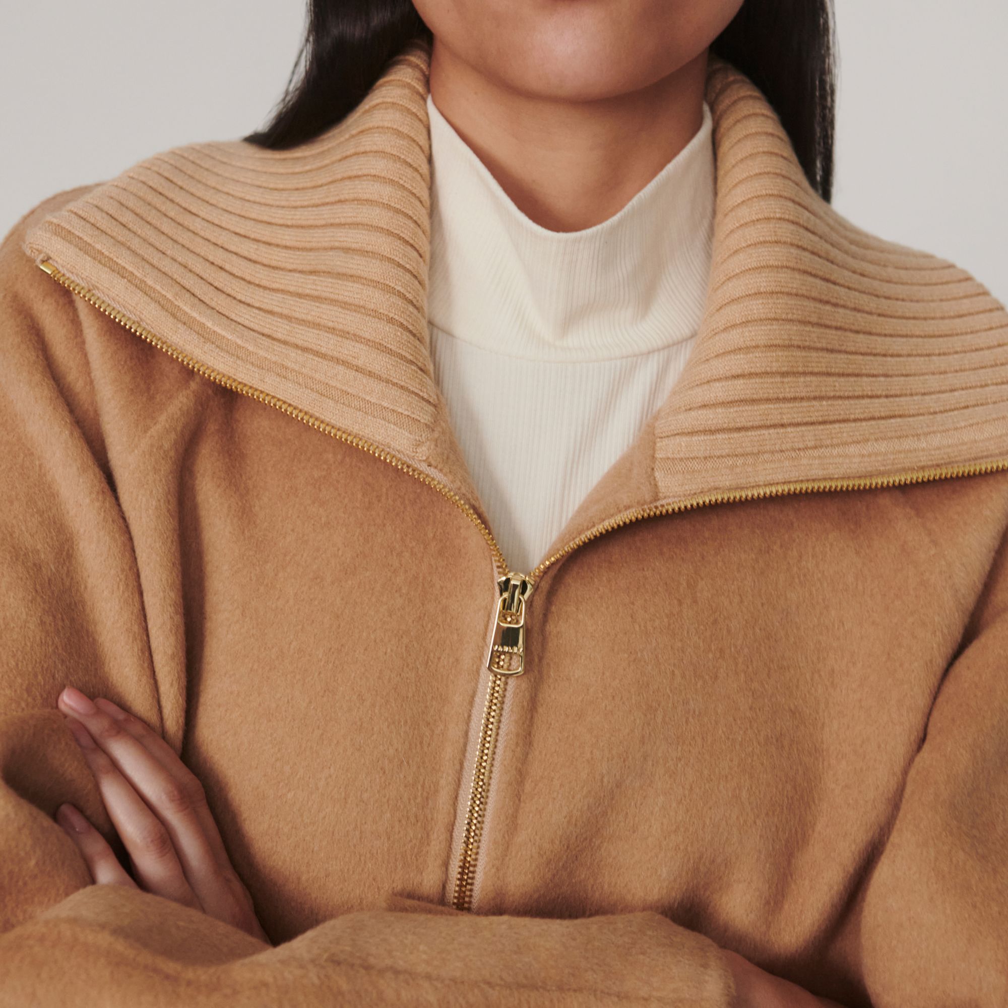 Varley Women's Darnley Short Jacket product image