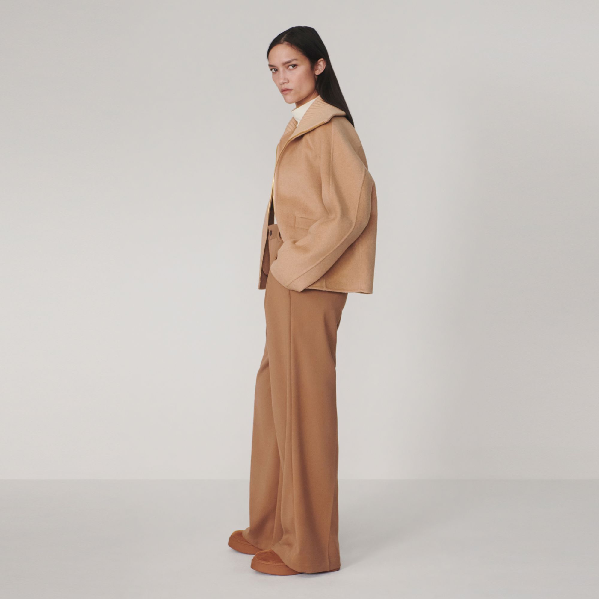 Varley Women's Darnley Short Jacket product image