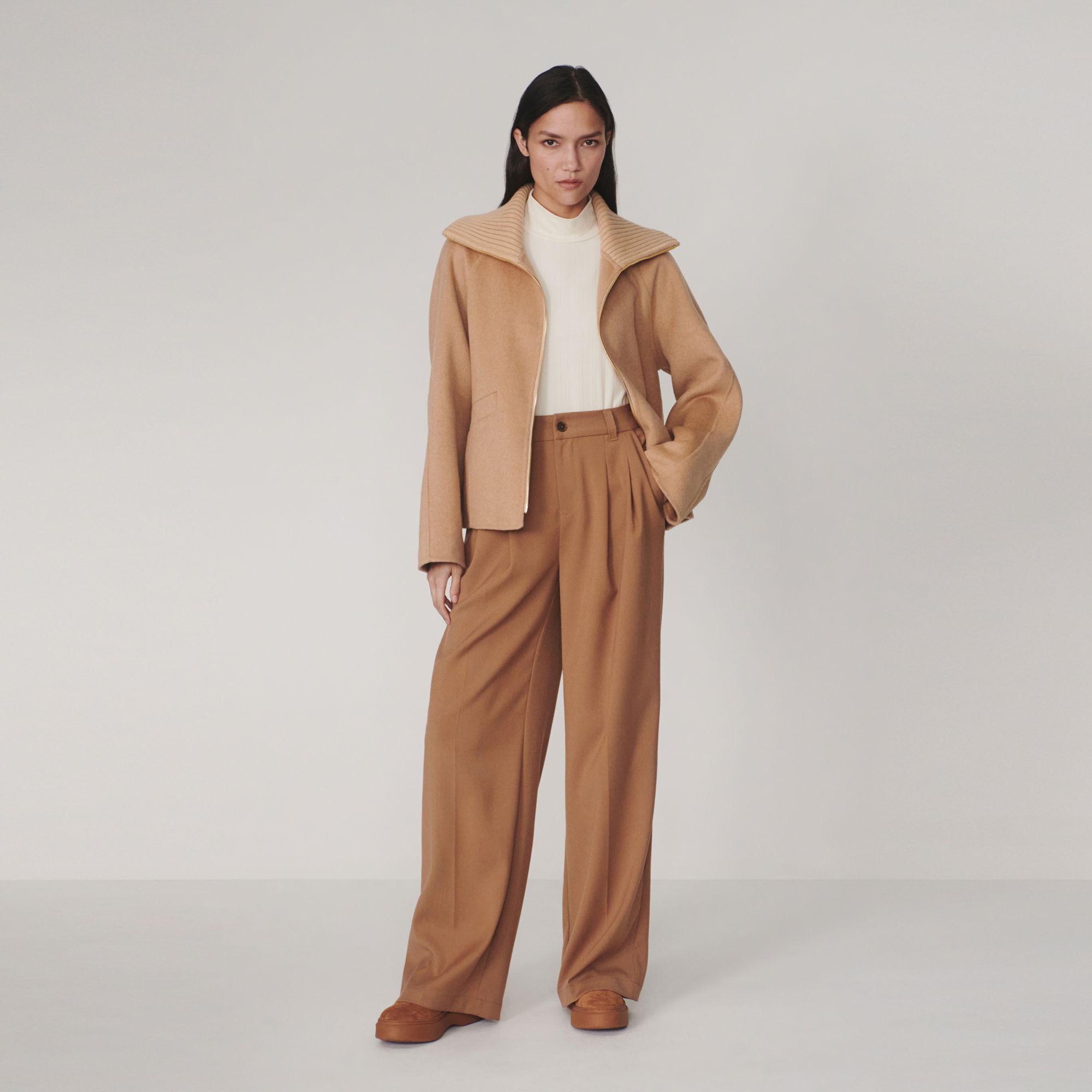 Varley Women's Darnley Short Jacket product image