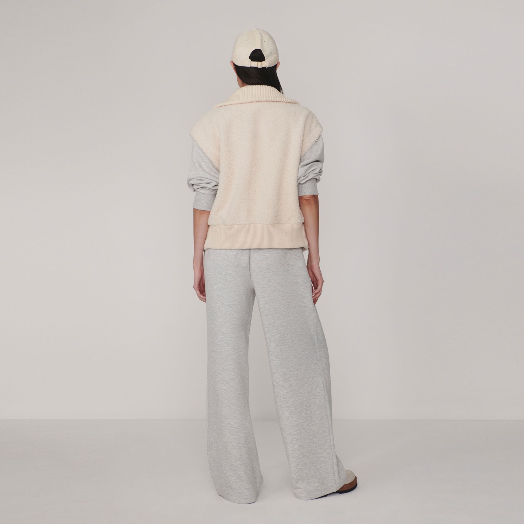 Varley Women's Dominic Sherpa Gilet Vest product image