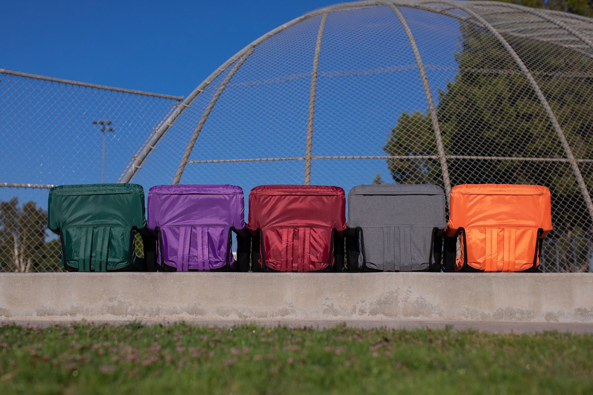 Picnic Time Ventura Portable Reclining Stadium Seat product image