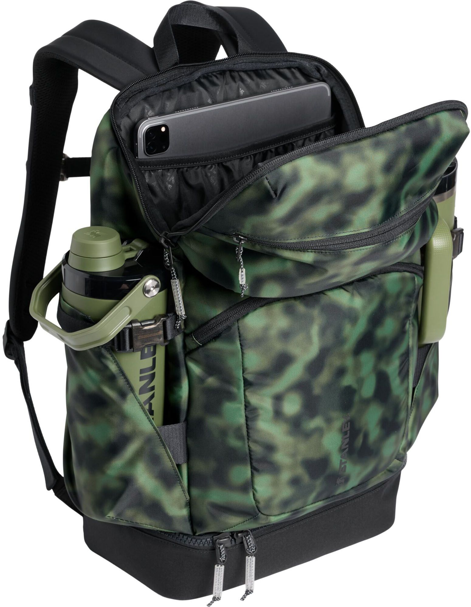 Stanley Vitalize Macro Method Backpack 30.9 Qt. product image