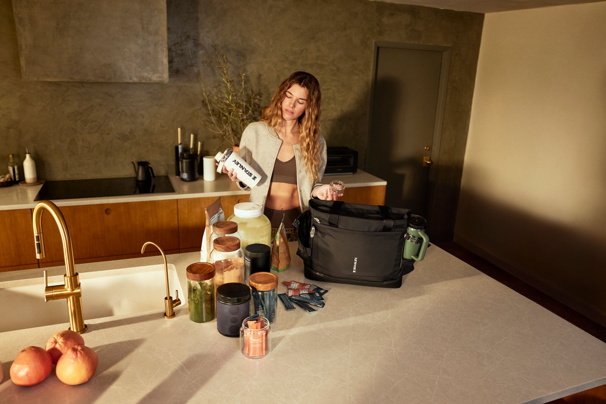 Stanley Vitalize Macro Method Tote 26.1L product image