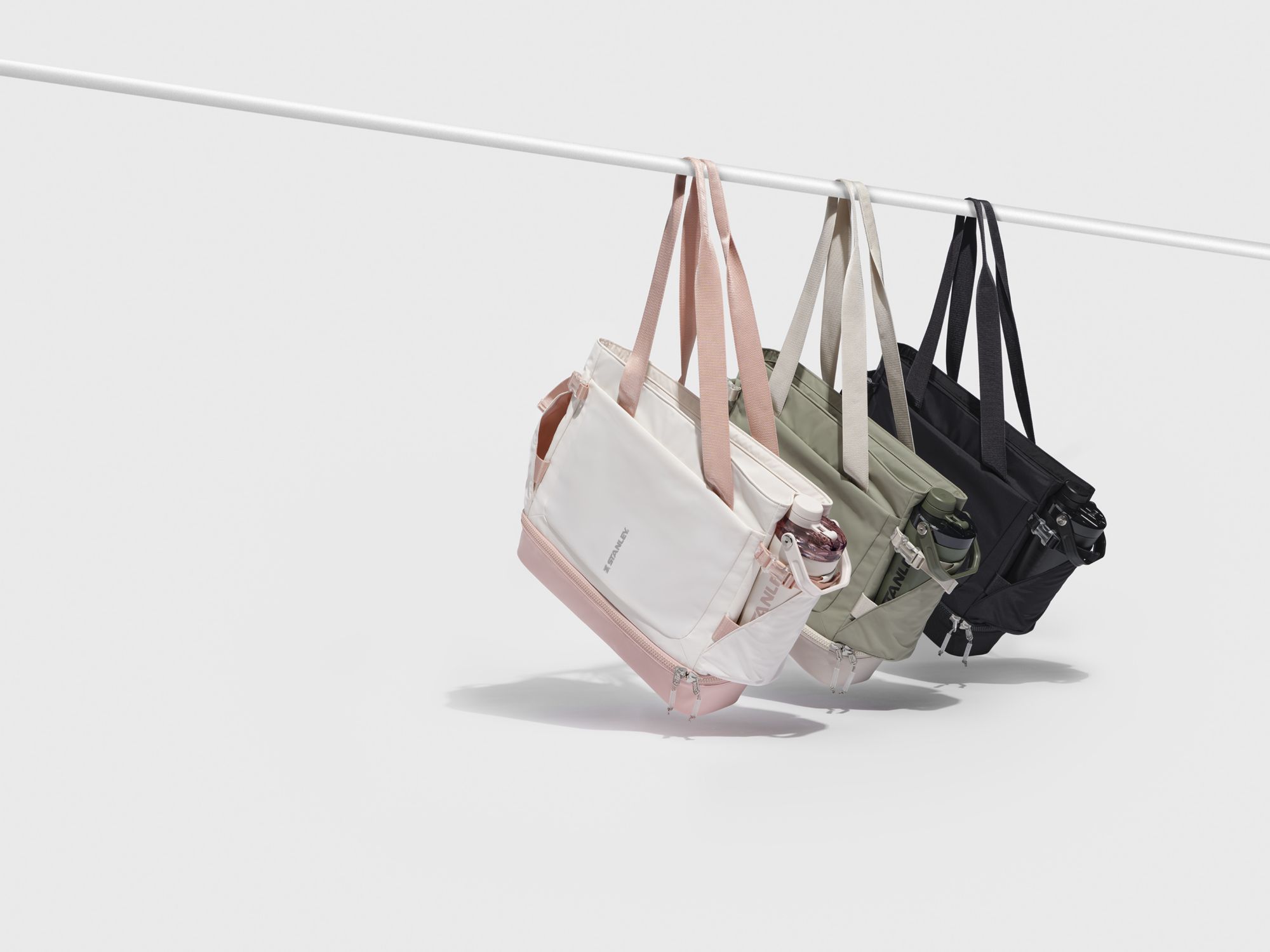 Stanley Vitalize Macro Method Tote 26.1L product image