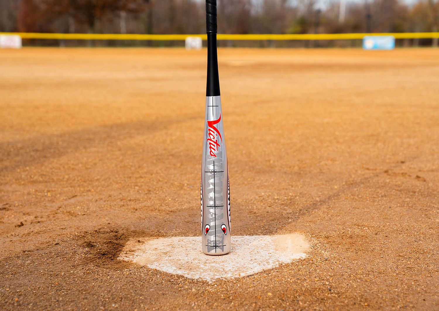 Victus Warhawk 2¾'' USSSA Bat 2026 (-10) product image