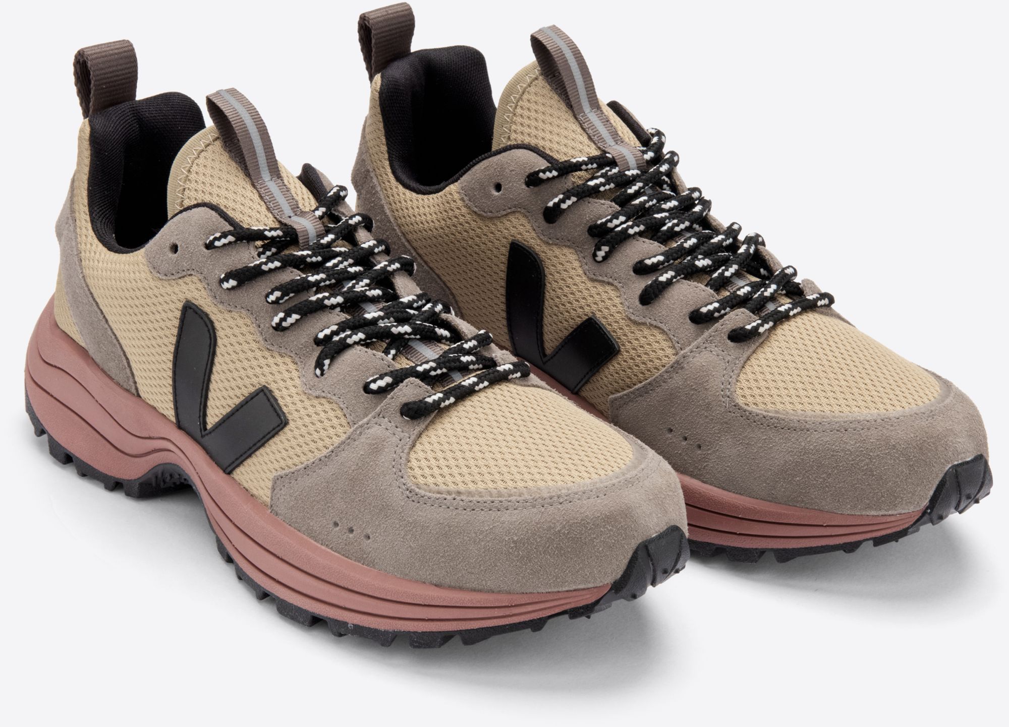 VEJA Men's Venturi Shoes product image