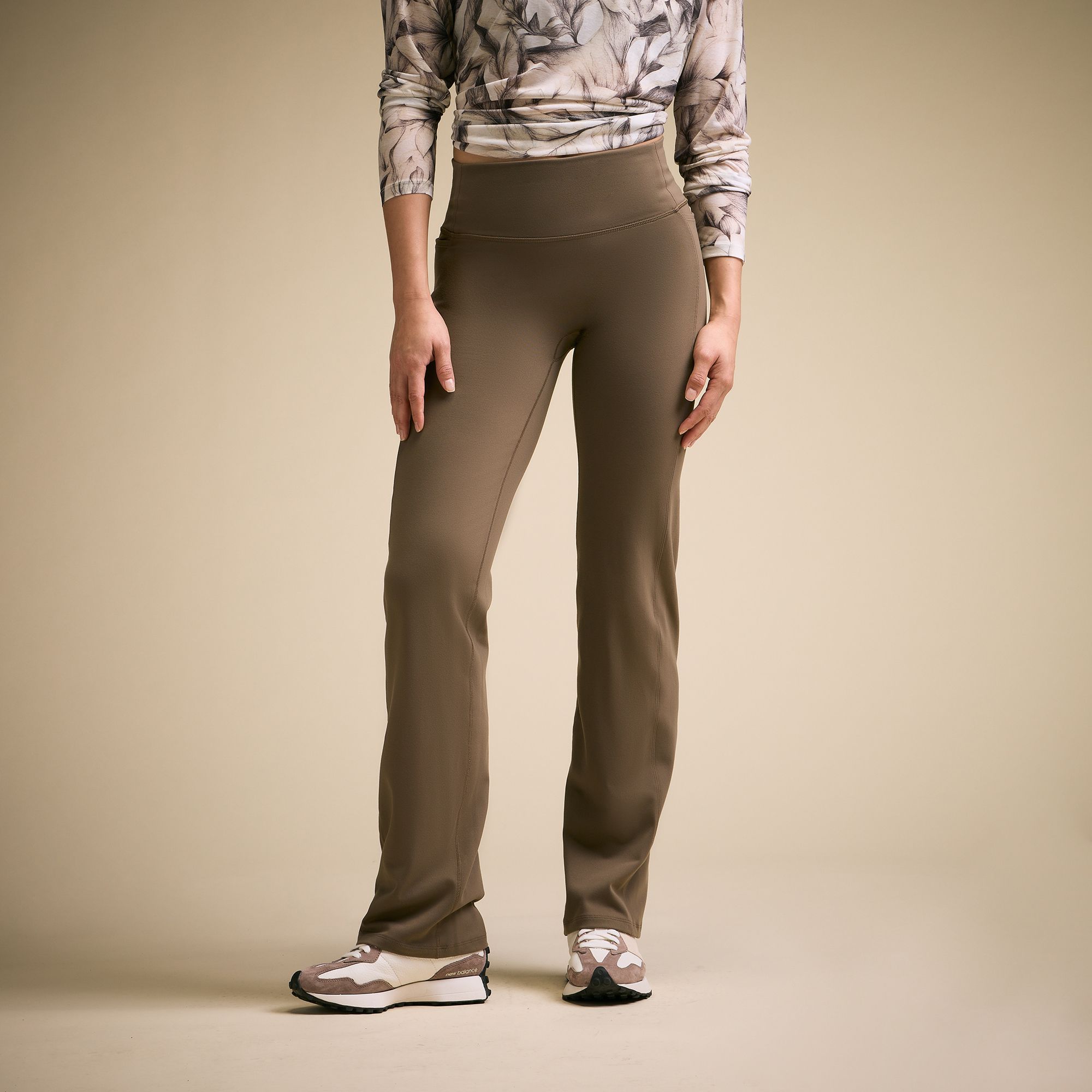 CALIA Women's Essential Straight Leg Pant product image