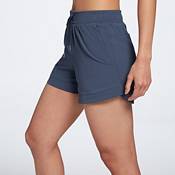 CALIA Women's Journey Woven 5" Shorts product image
