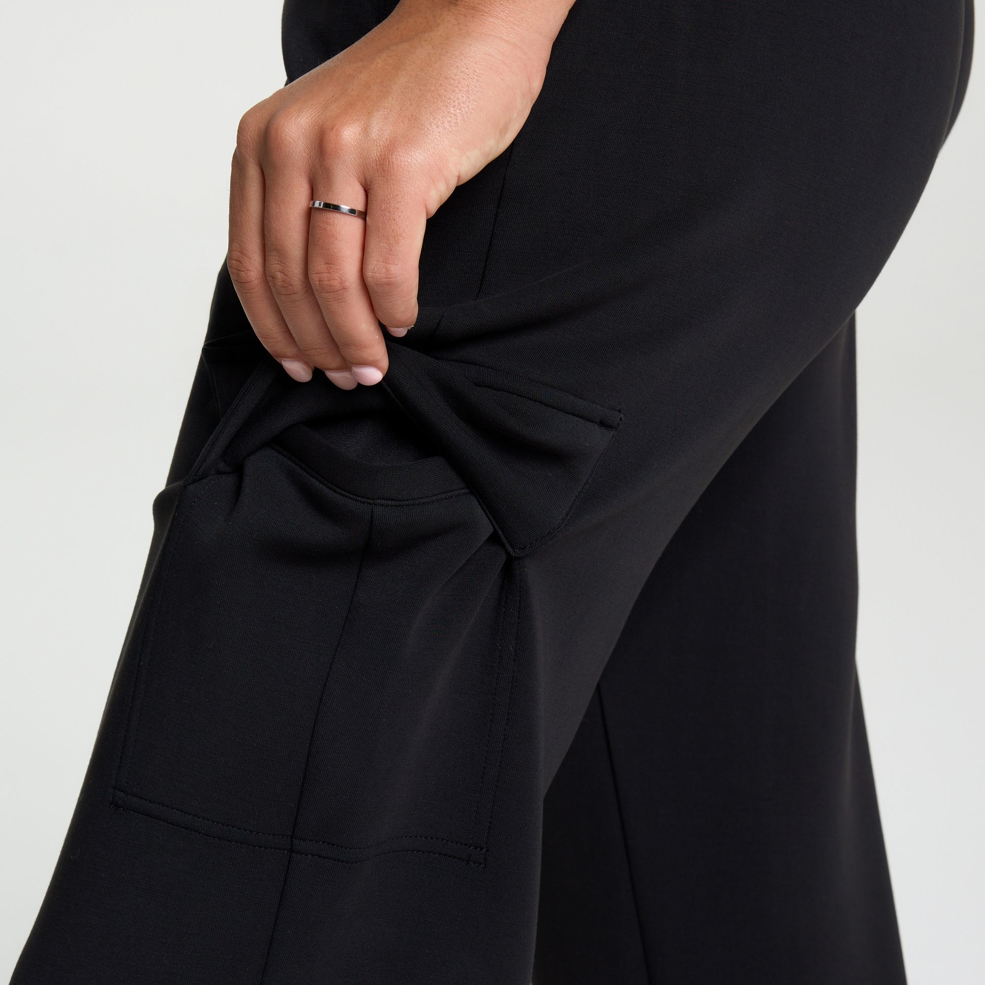 CALIA Women's Sandwash Cinch Cargo Jogger product image