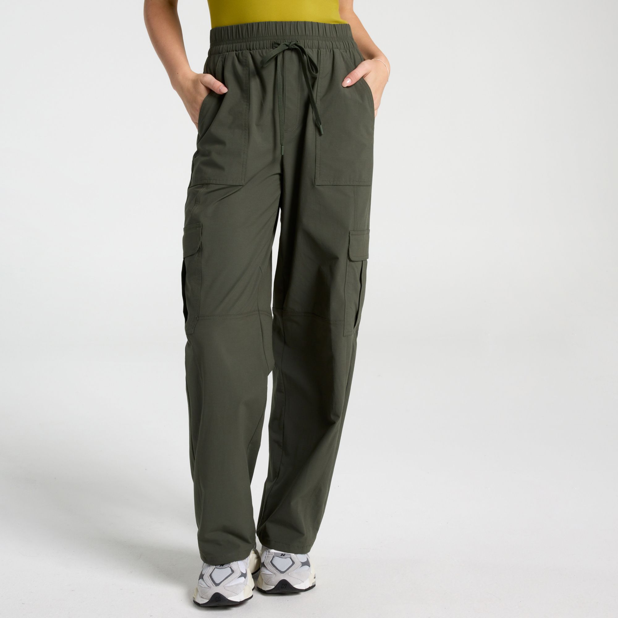 CALIA Women's Effortless Nyluxe Cinch Cargo Pant product image