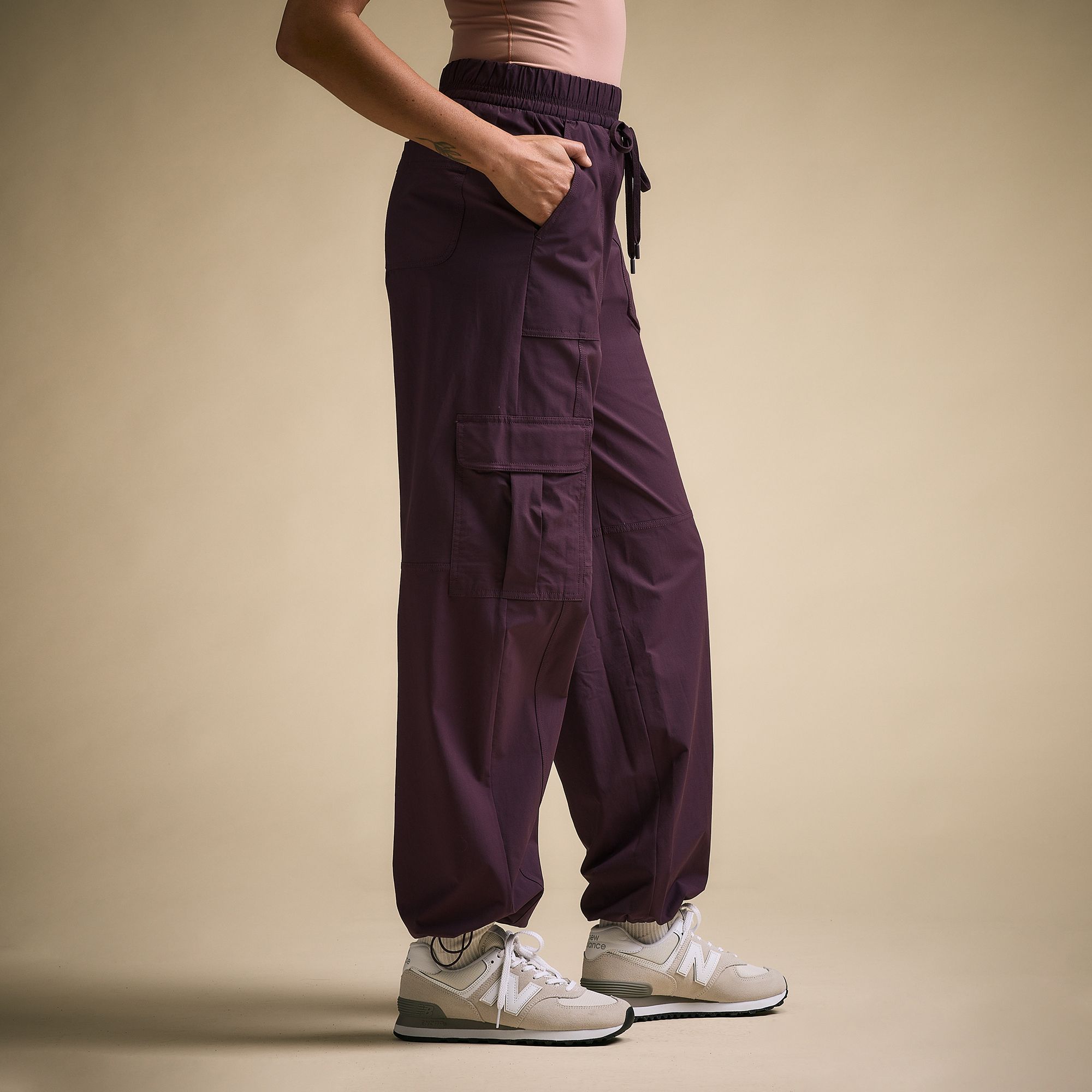 CALIA Women's Effortless Nyluxe Cinch Cargo Pant product image