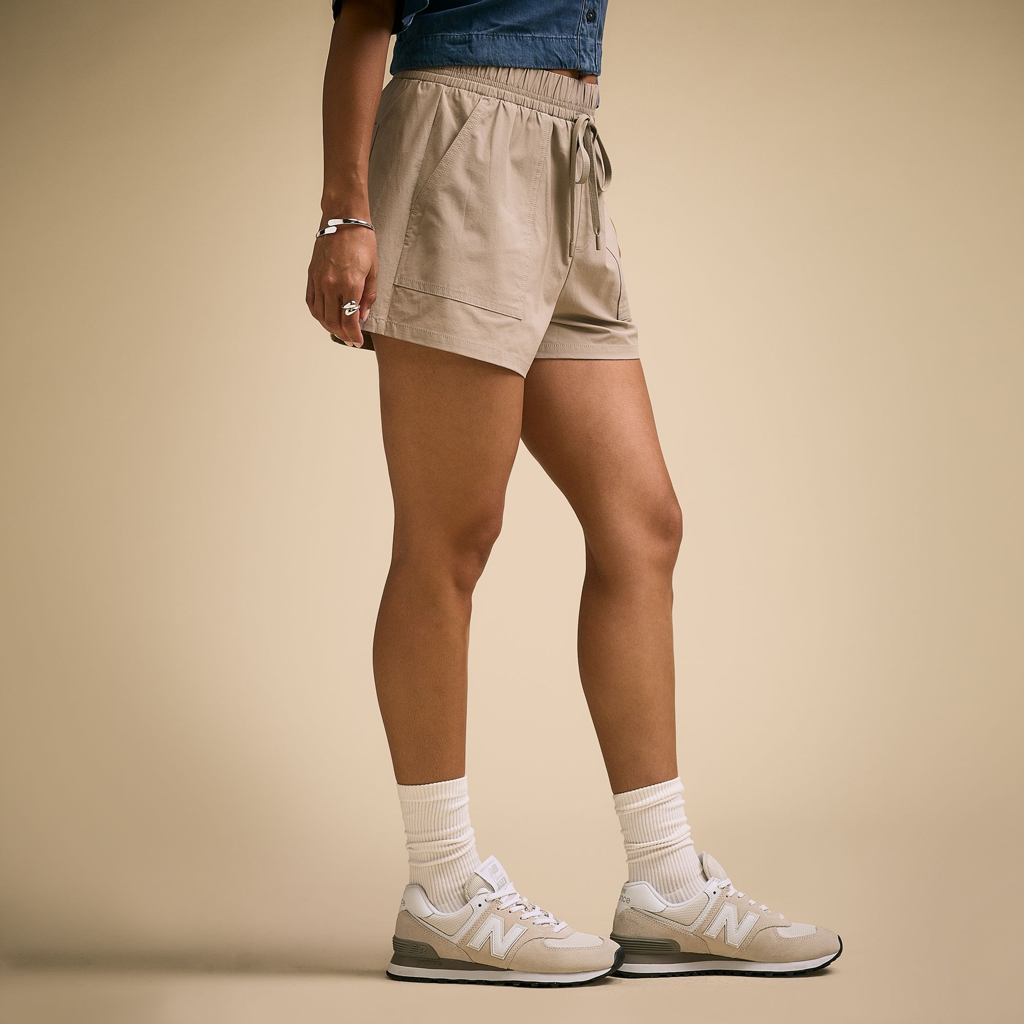 CALIA Women's Effortless Nyluxe 3" Cargo Short product image