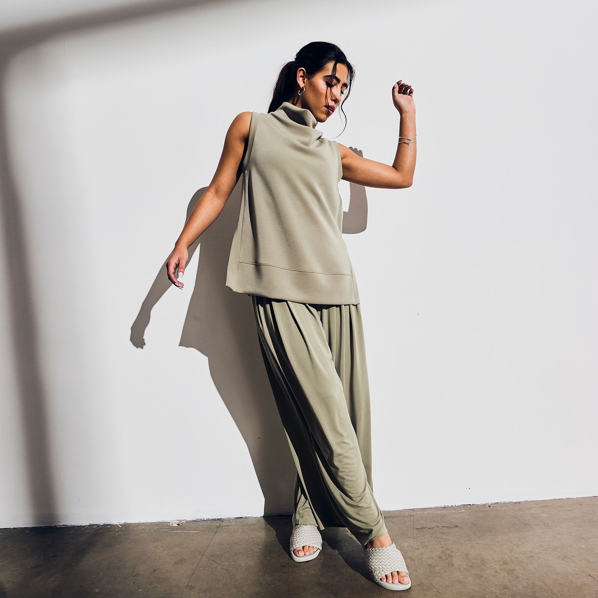 CALIA Women's Sandwash Jersey Pleated Pant product image