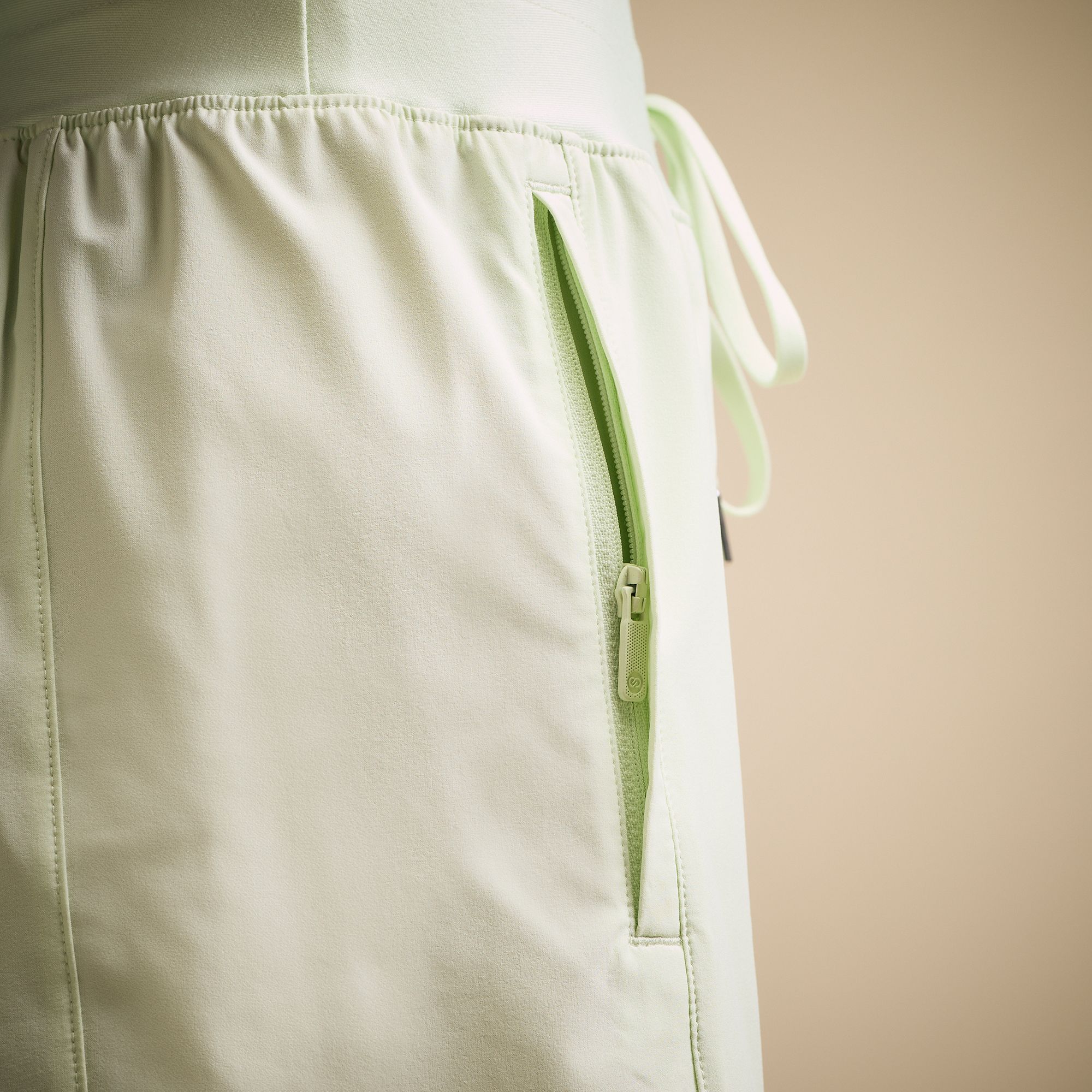 CALIA Women's Effortless TrueLight 4" Short product image