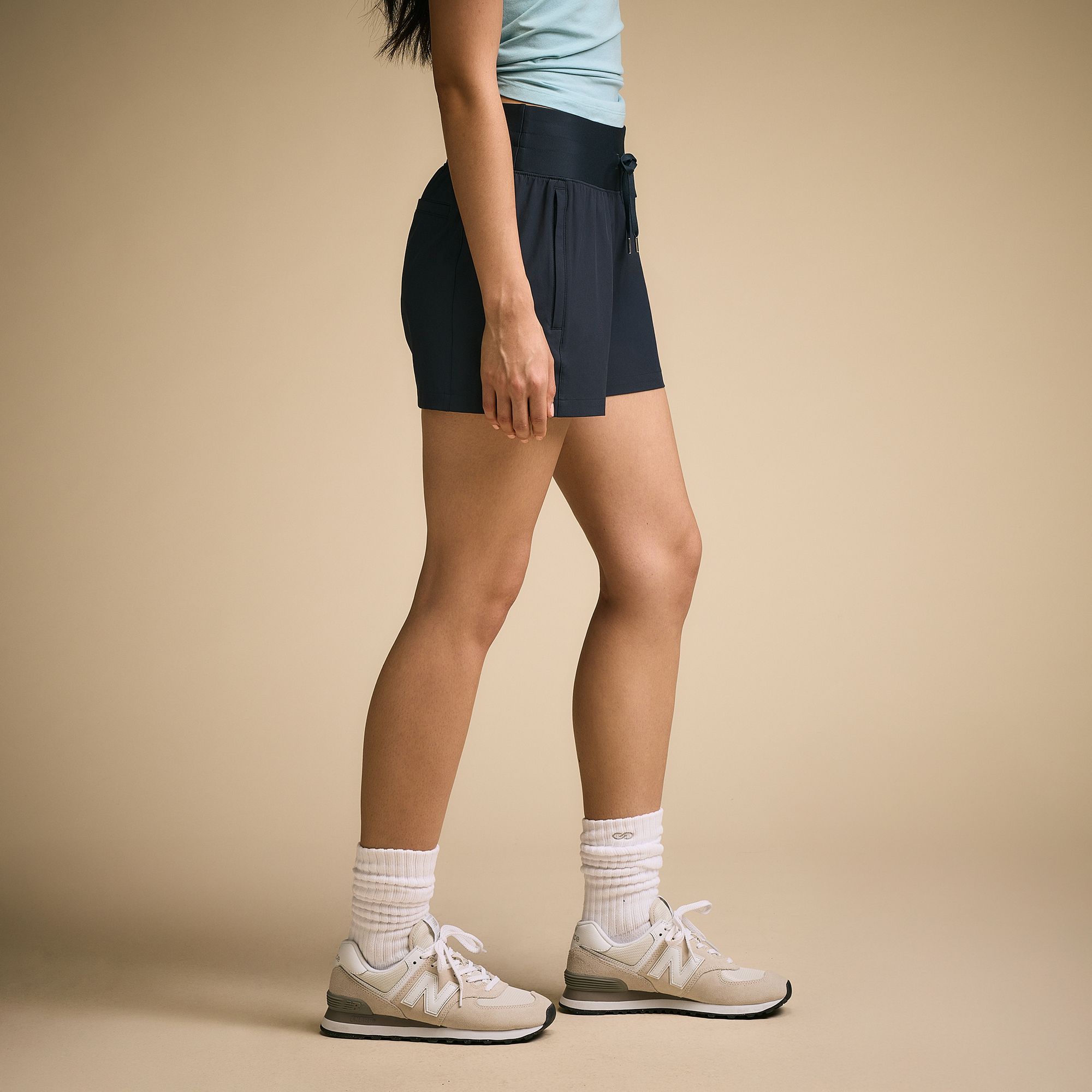 CALIA Women's Effortless TrueLight 4" Short product image