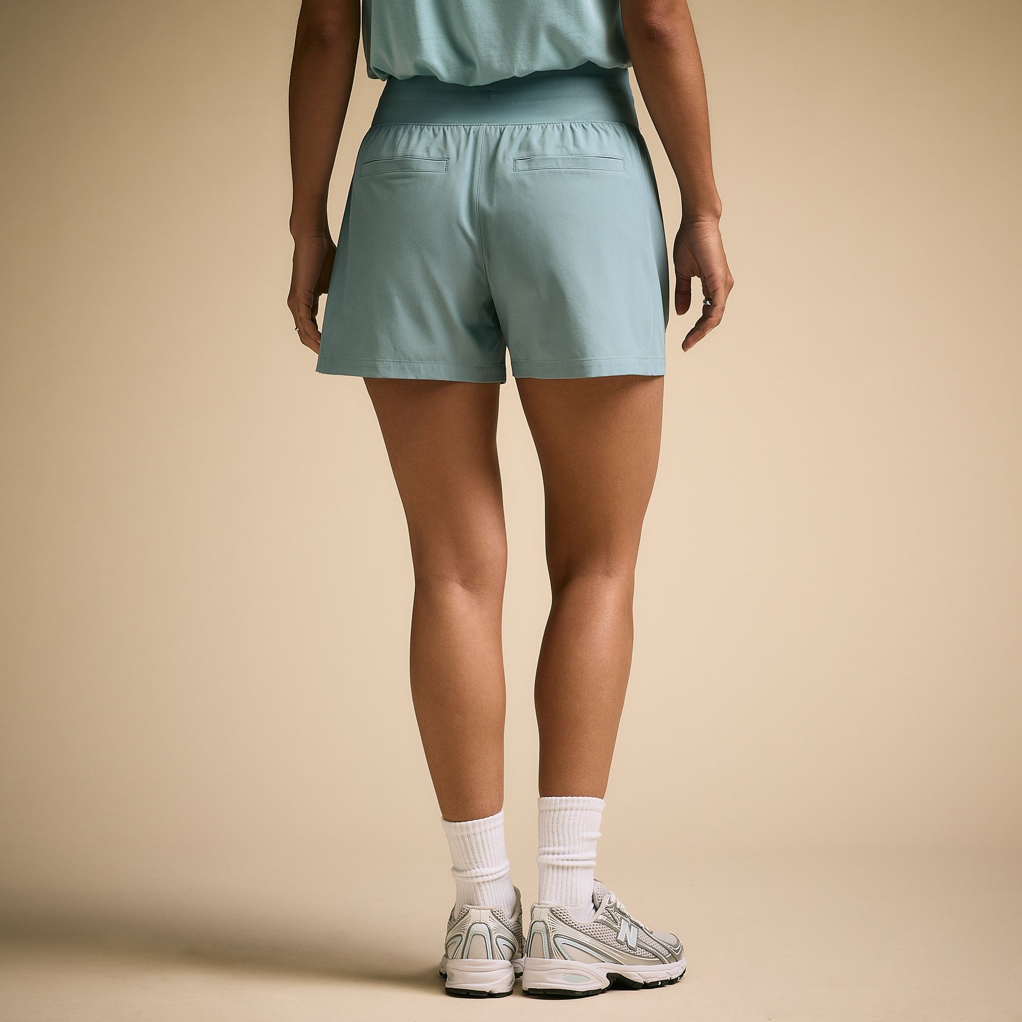 CALIA Women's Effortless TrueLight 4" Short product image