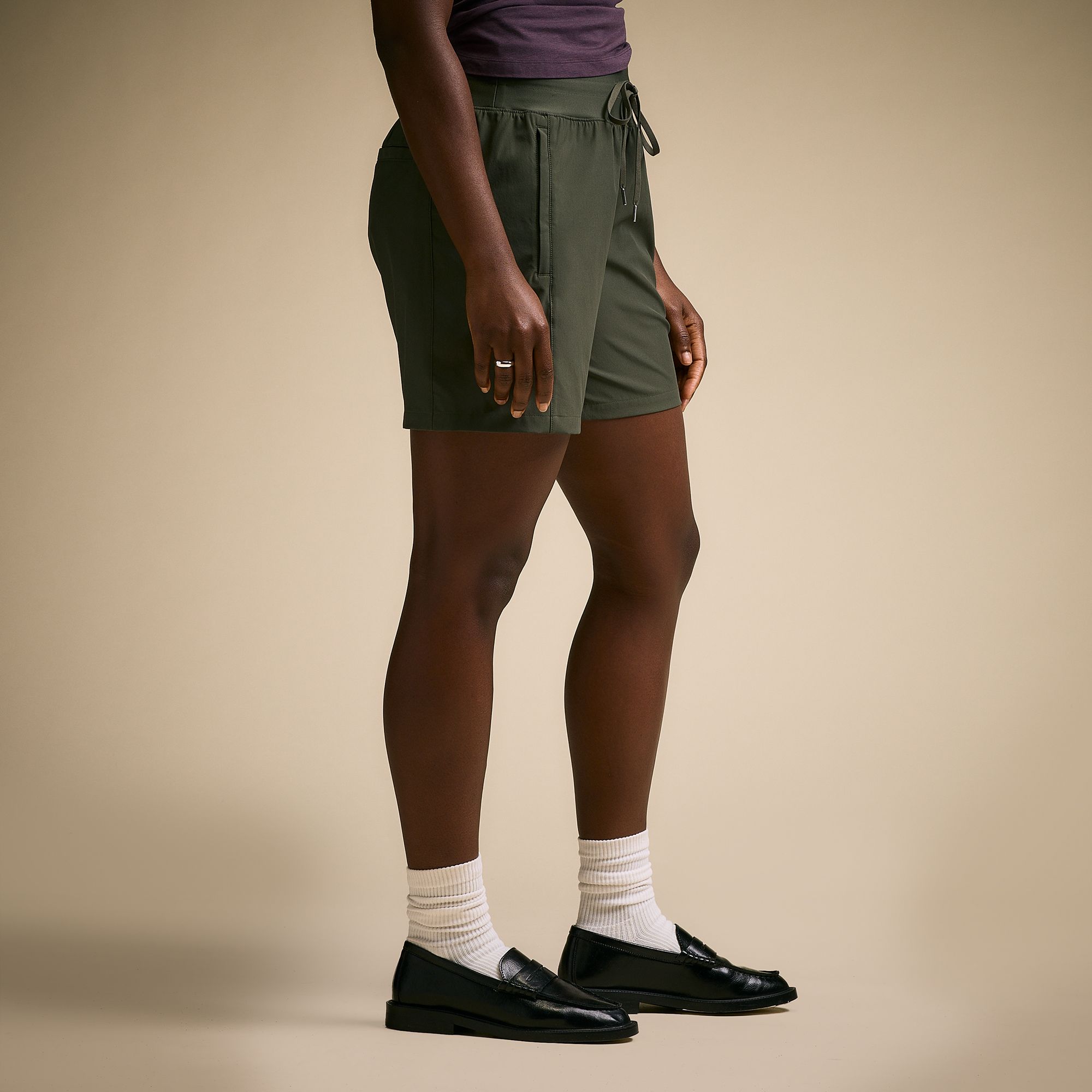 CALIA Women's Effortless TrueLight 7" Short product image