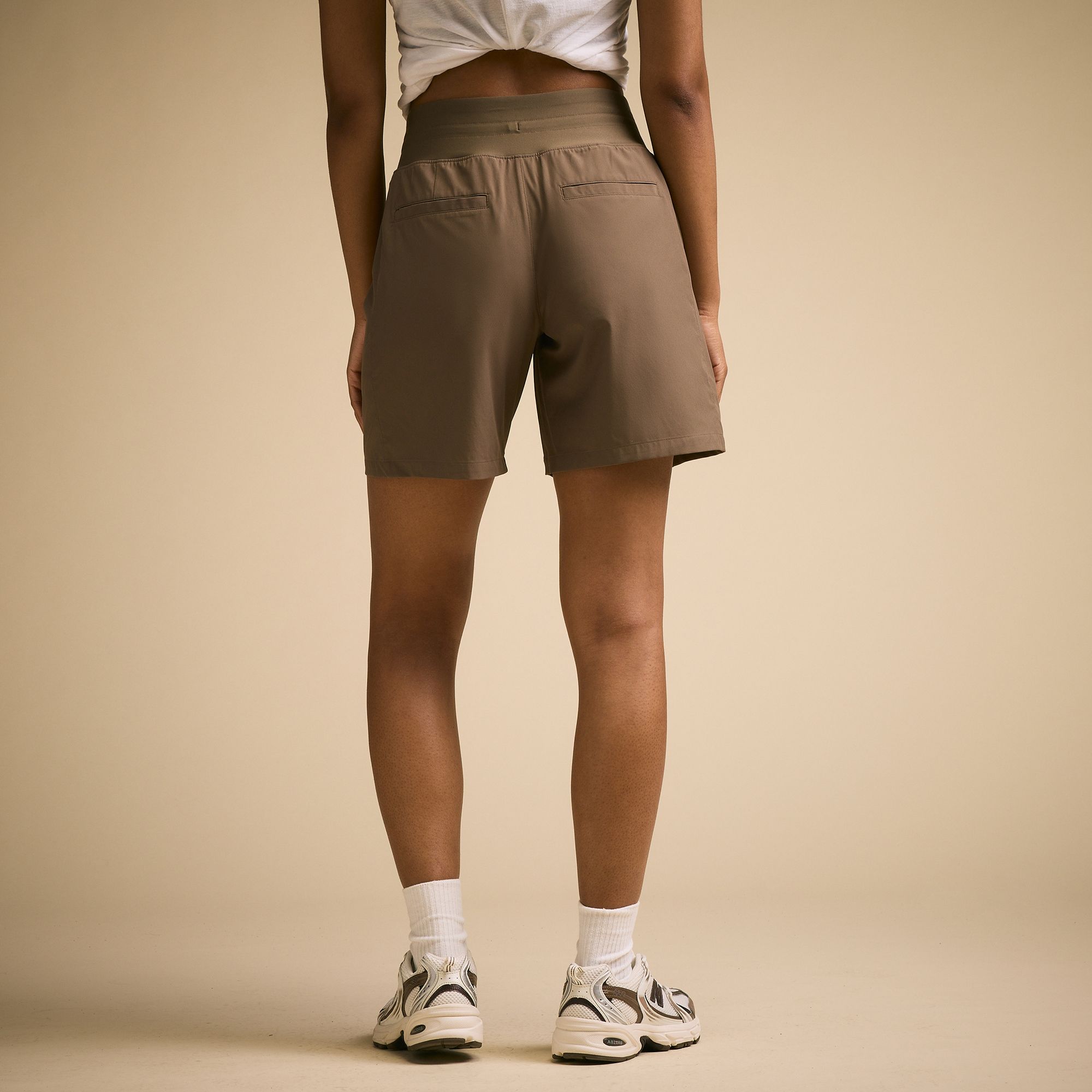CALIA Women's Effortless TrueLight 7" Short product image