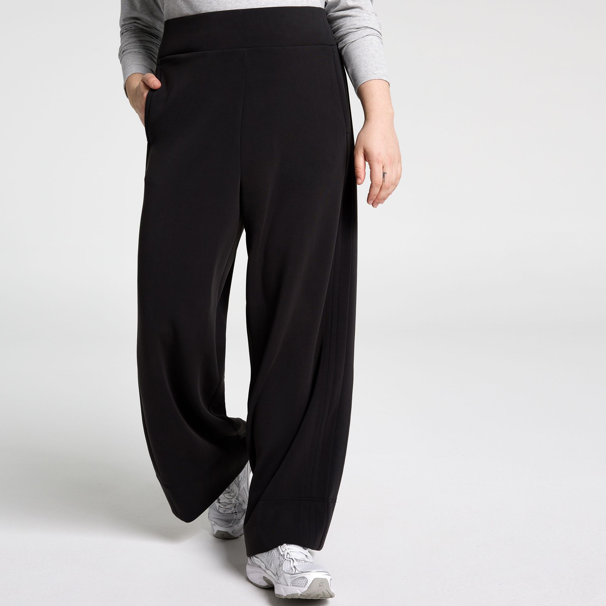 CALIA Women's Sandwash Wide Leg Pant product image